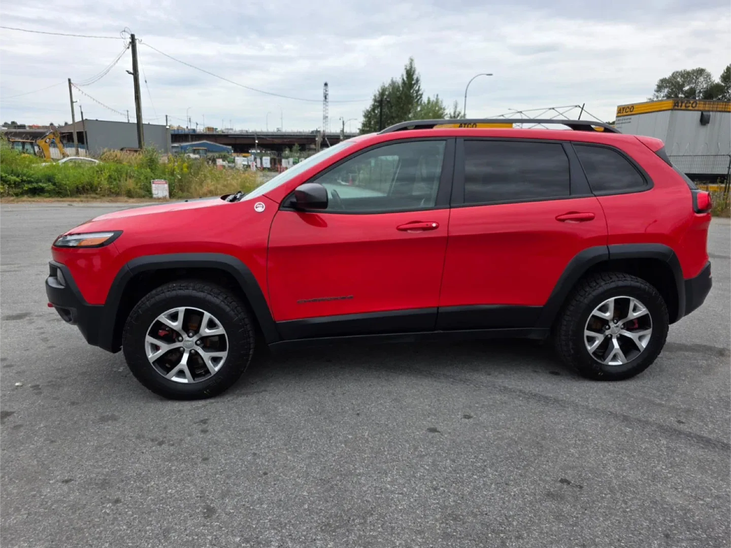 2017 Jeep Cherokee Trailhawk image indicator(10)