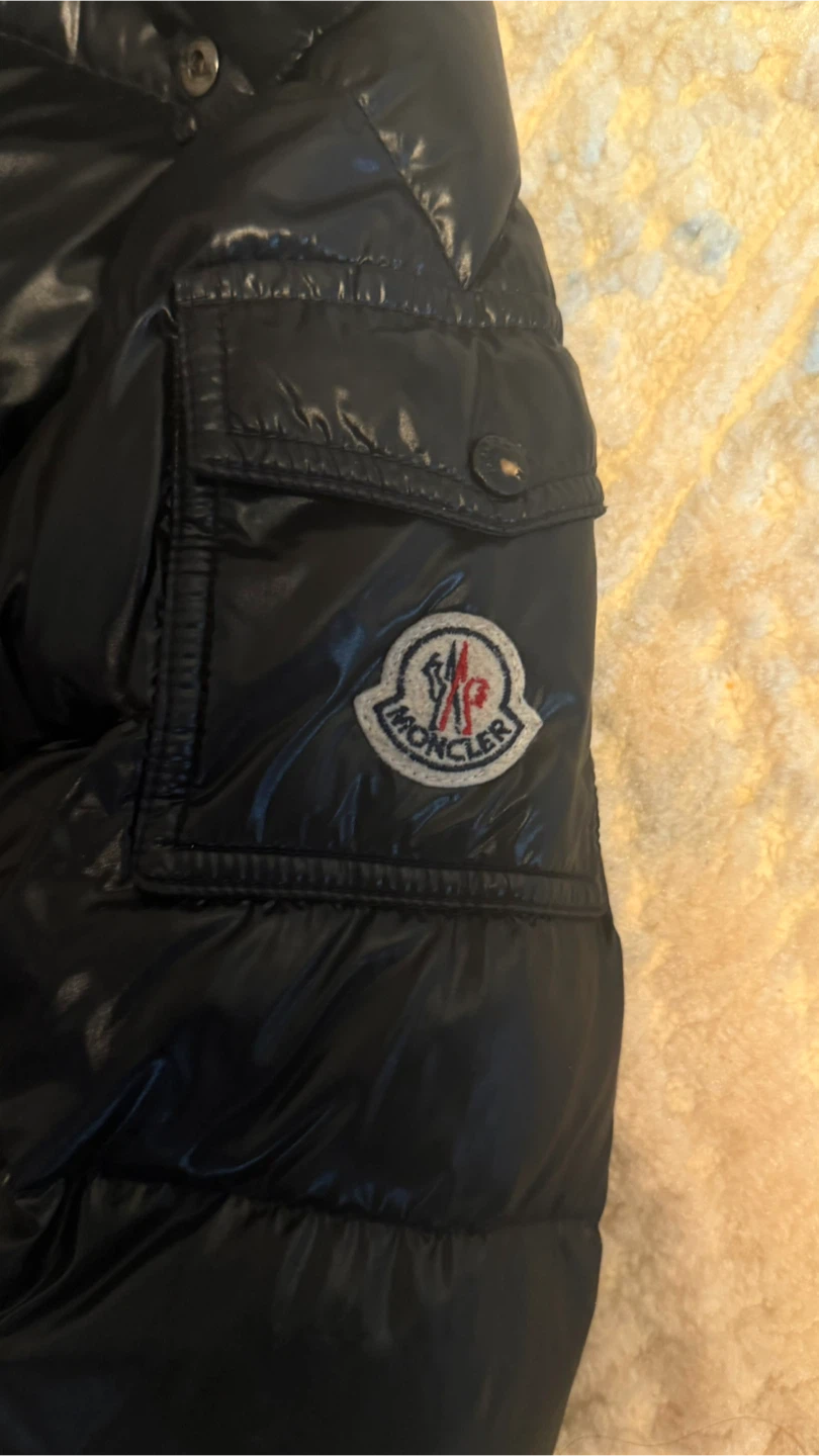 Moncler Black Padded Down Jacket - photo 5