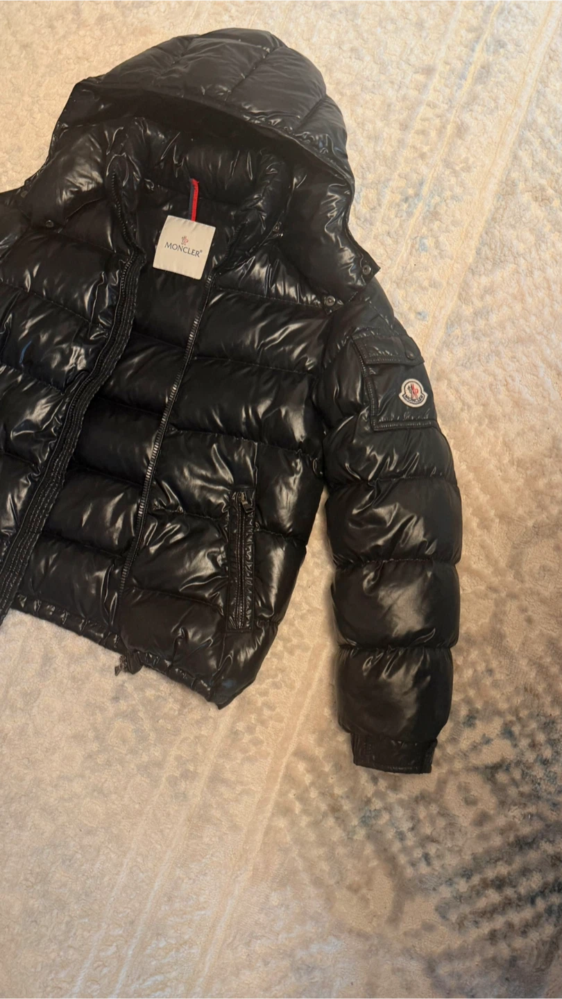 Moncler Black Padded Down Jacket - photo 4