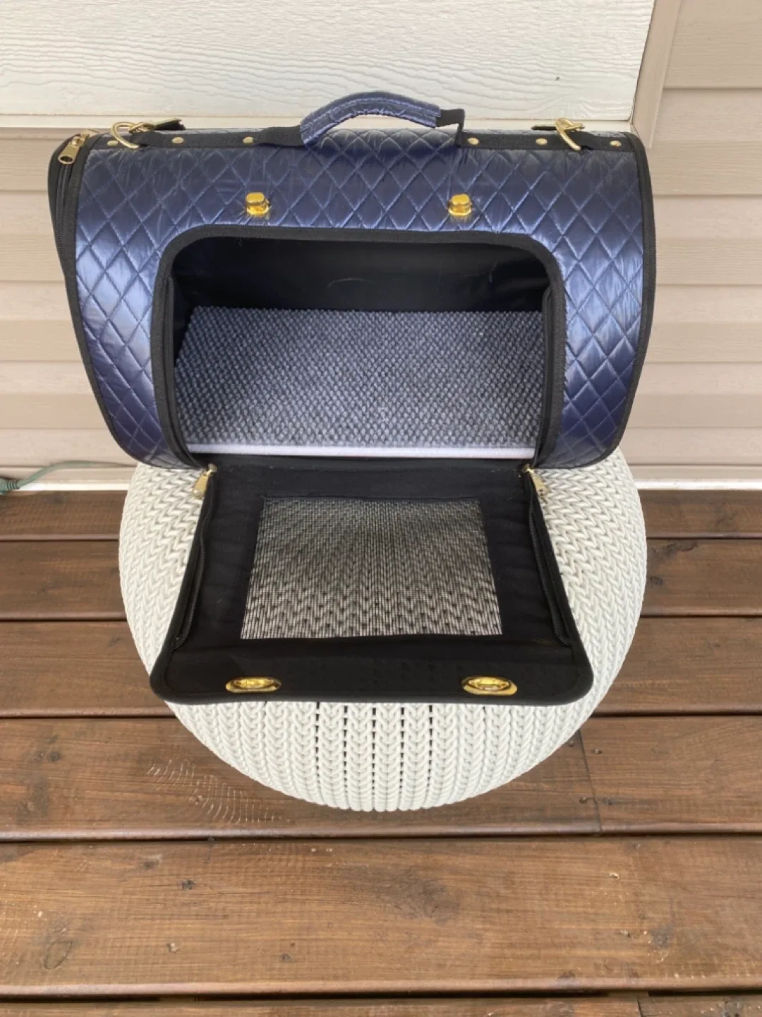 Blue Quilted Pet Carrier image indicator(2)