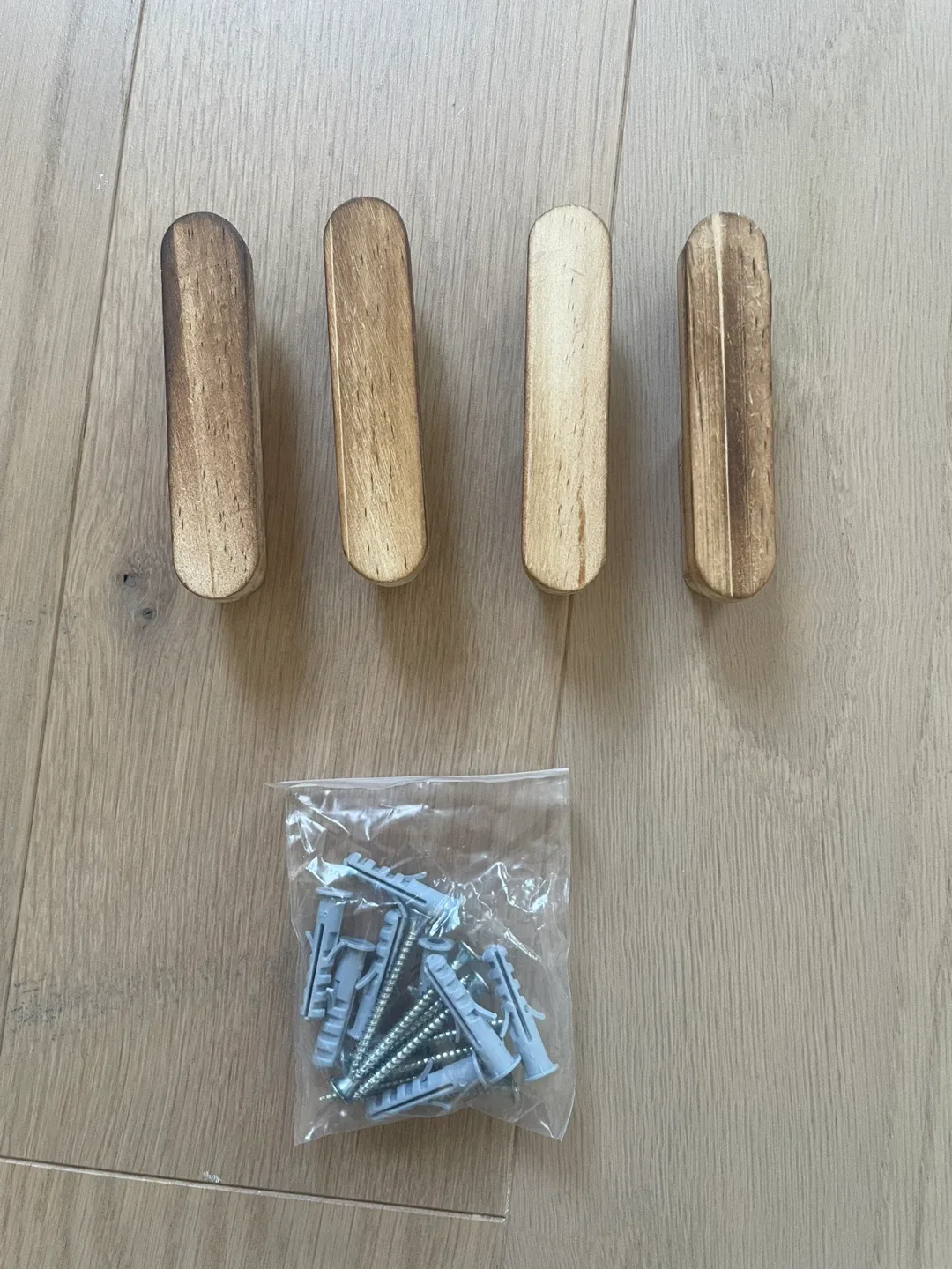 Wooden Wall Hooks (Set of 4) thumbnail