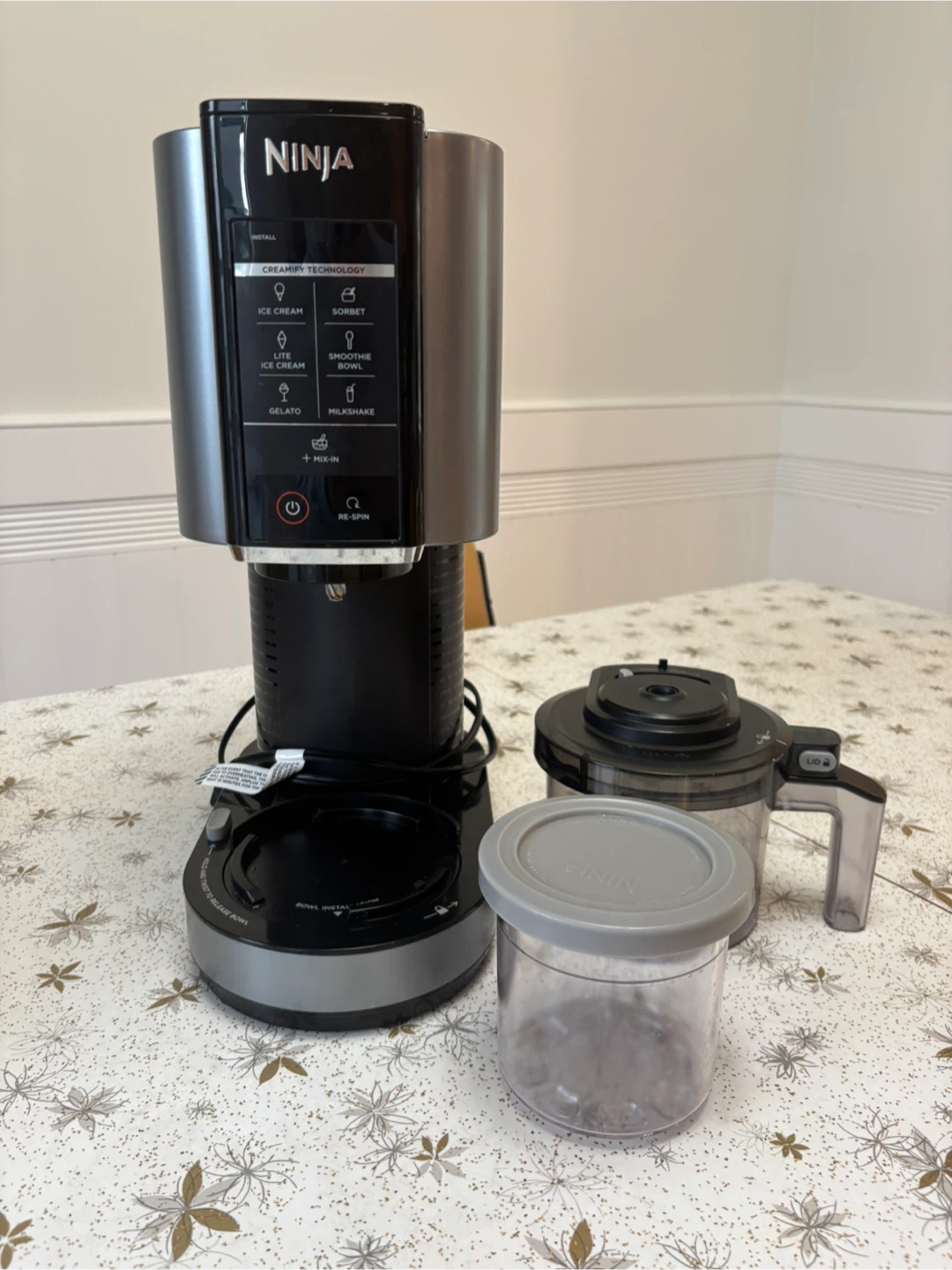 Ninja CREAMi Ice Cream Maker (for parts only)