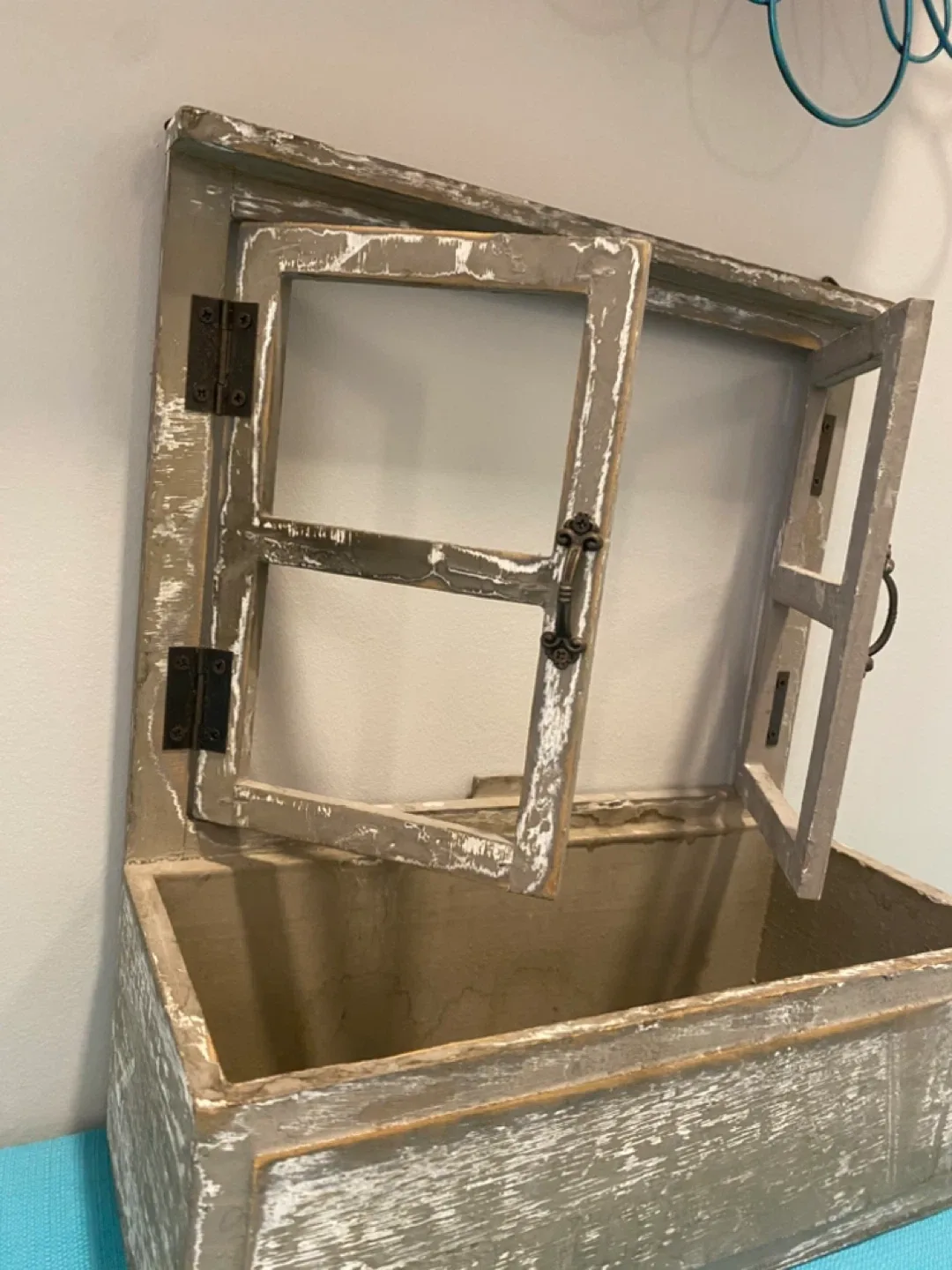 Rustic Wooden Window Box Wall Decor image indicator(3)