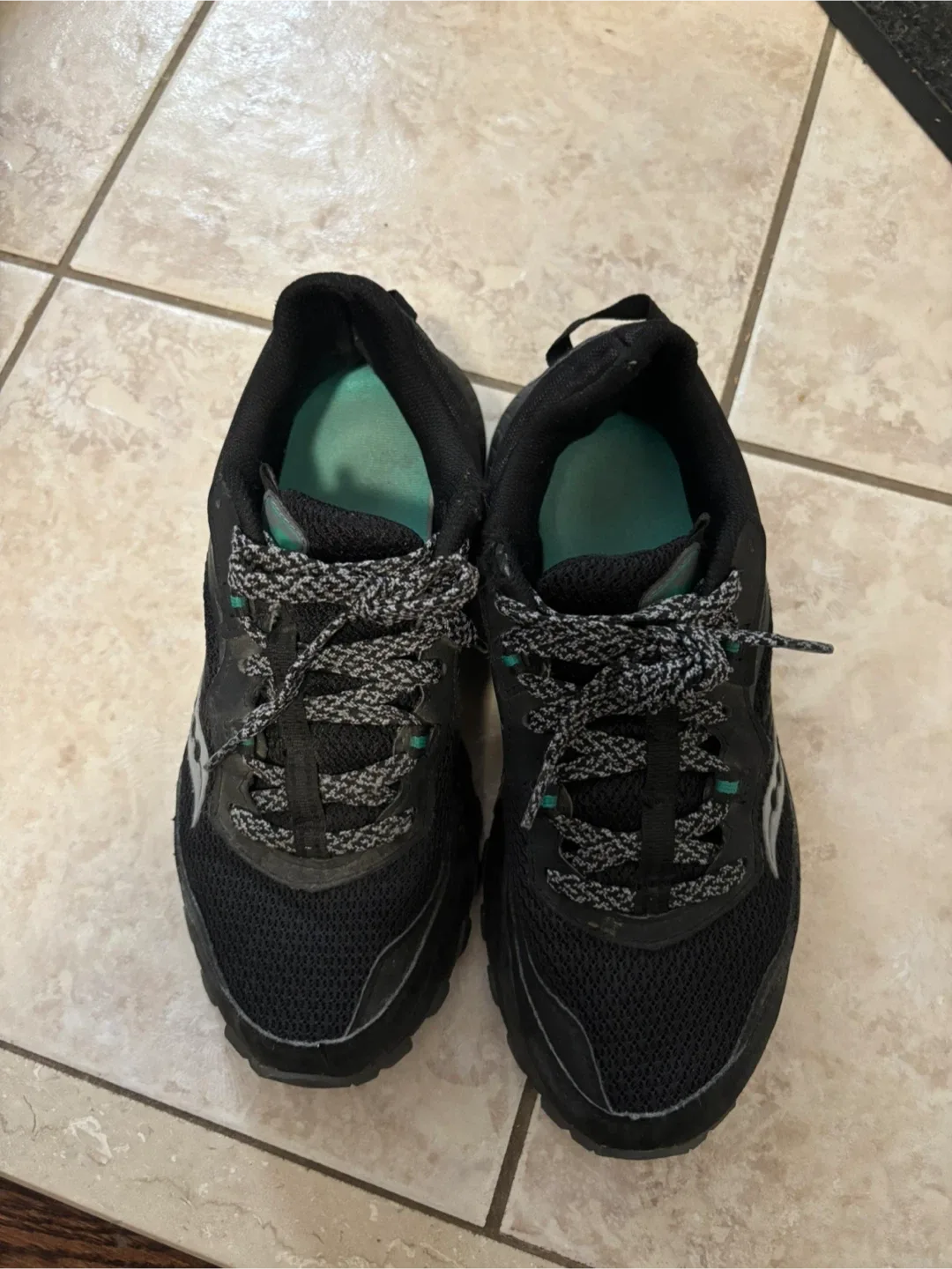 Saucony Women's Running Shoes - Size 8 thumbnail