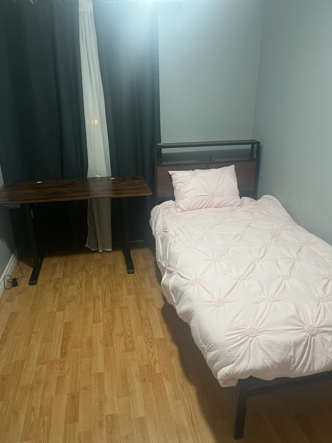 Room For Rent - photo 2