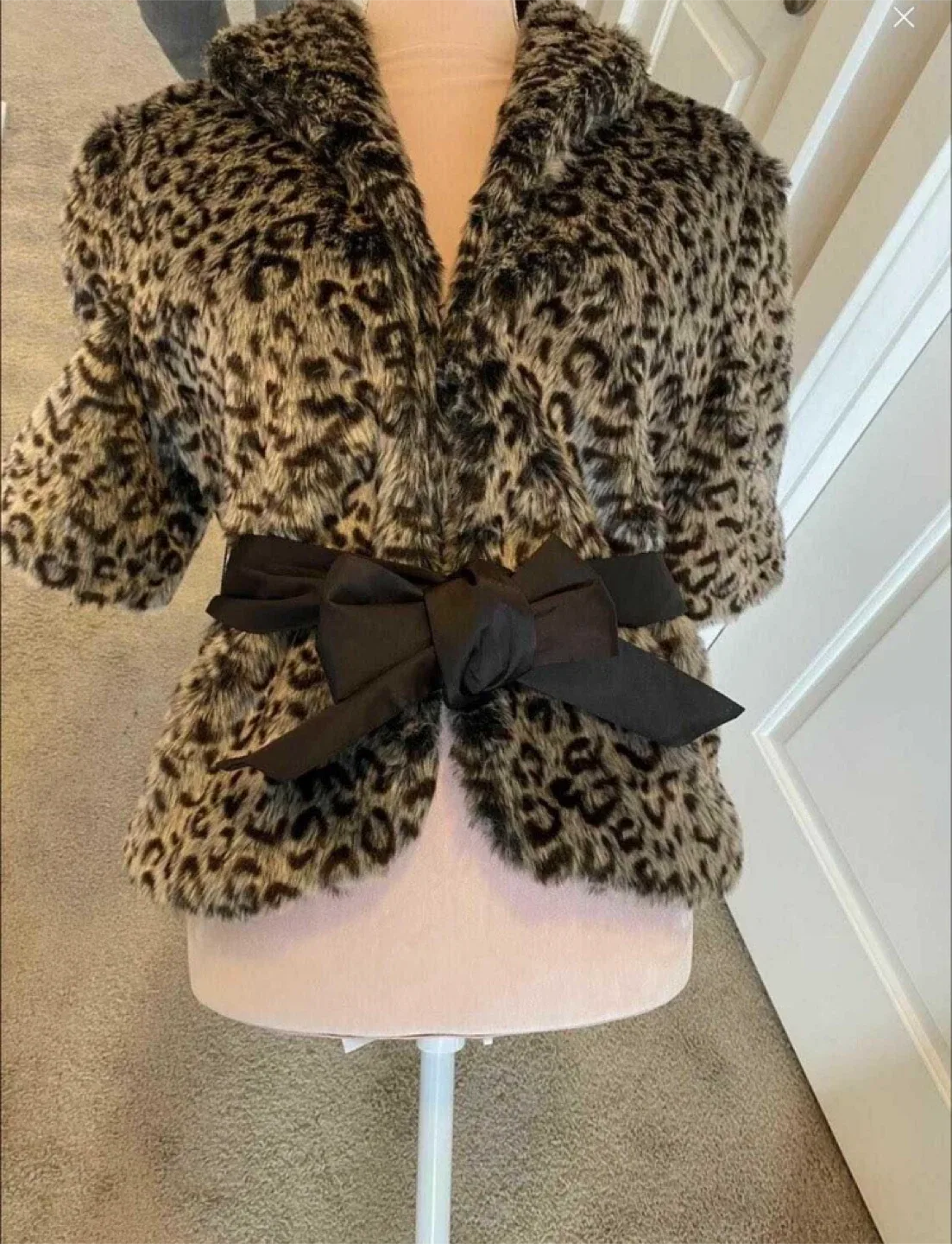Brand New Leopard Print Coat - Size L image indicator(3)