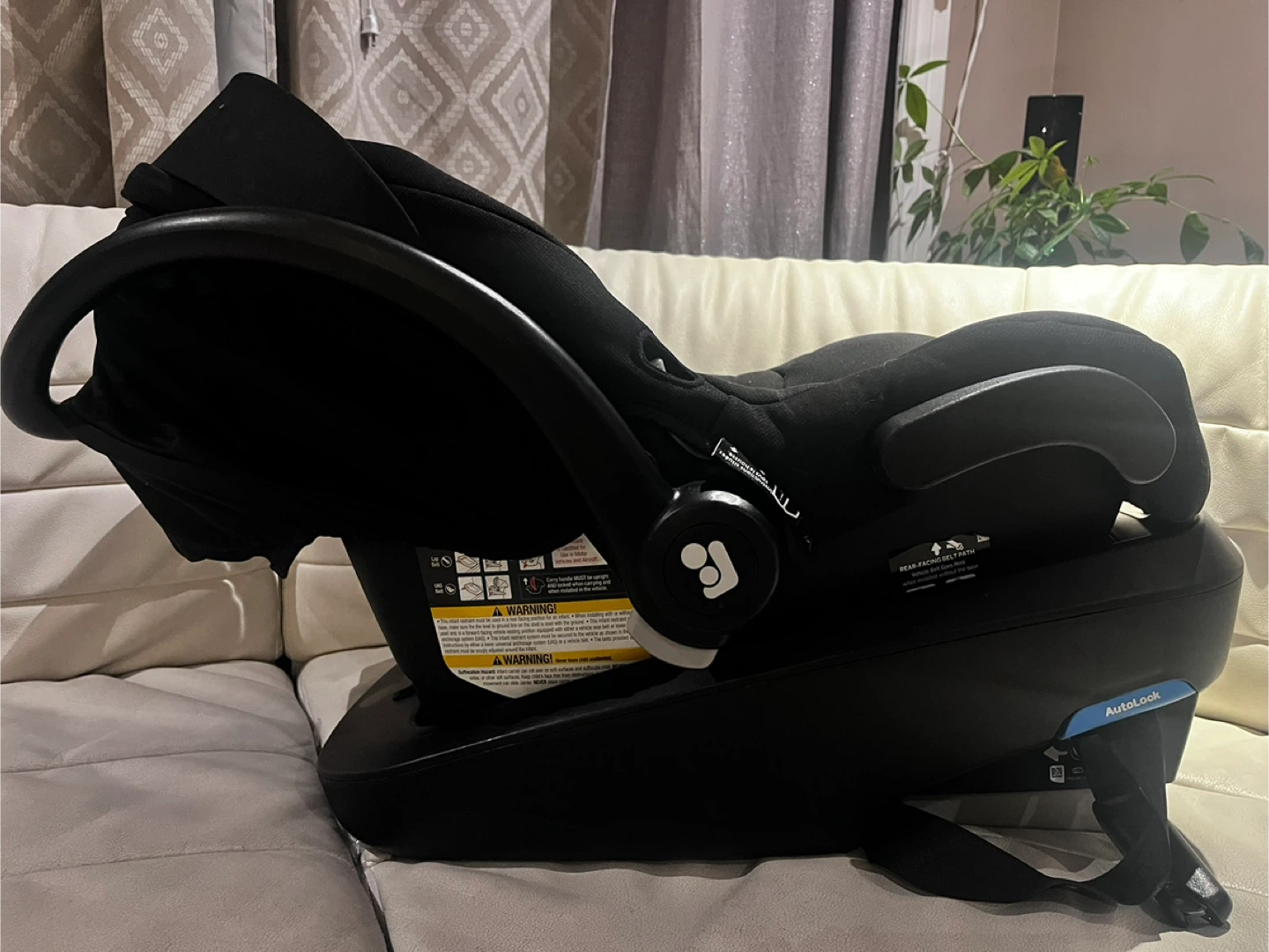 Maxi-cosi Infant Car Seat and Base - photo 4