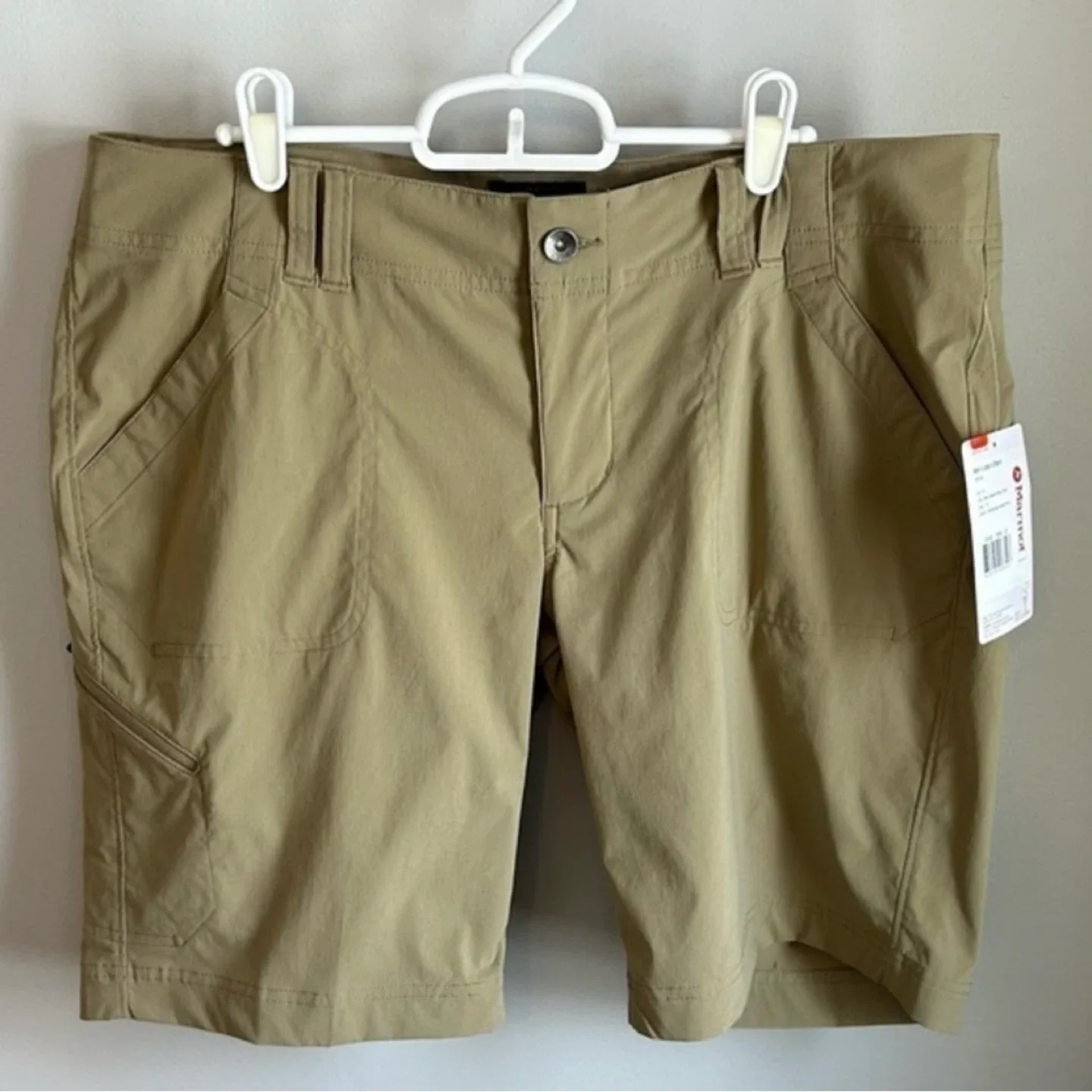 Marmot Lobo Mid Rise Bermuda Cargo Shorts Womens Size 12 thumbnail