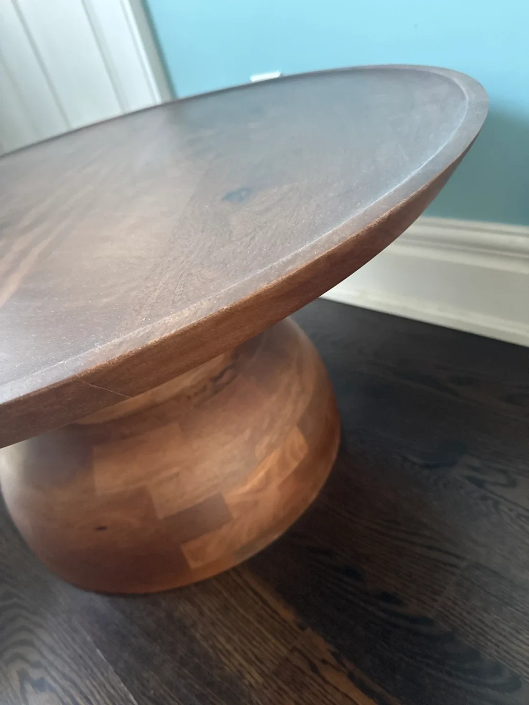 Solid Wood Round Coffee Table image indicator(3)