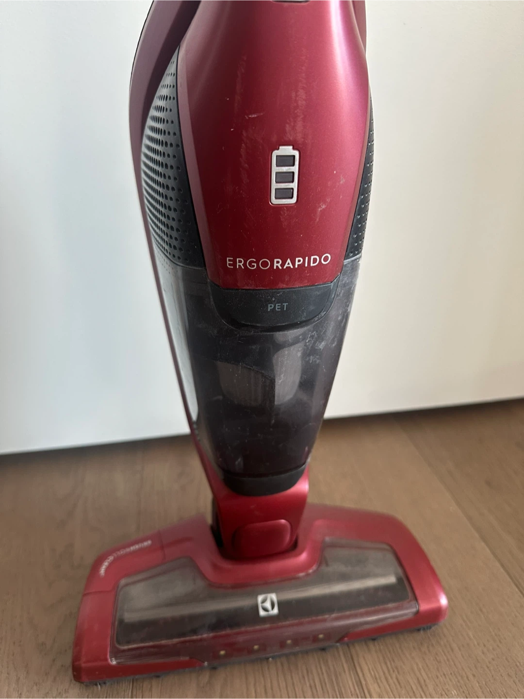 Electrolux Ergorapido Pet Vacuum - photo 2