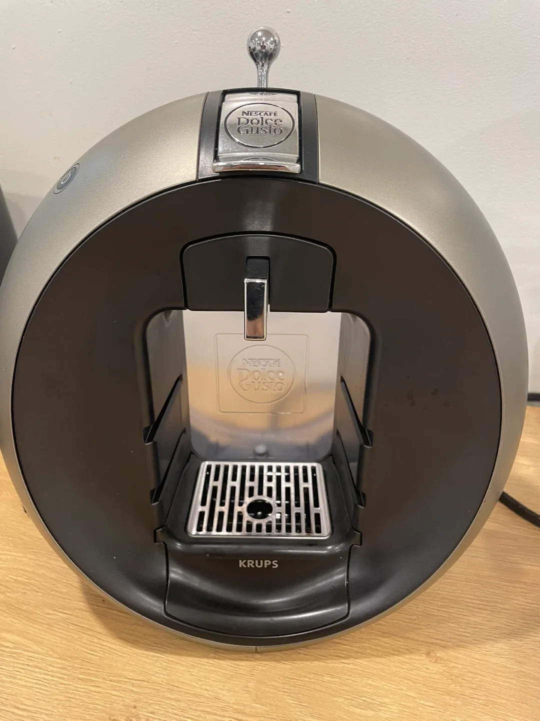 Nescafé Dolce Gusto Krups Coffee Machine thumbnail