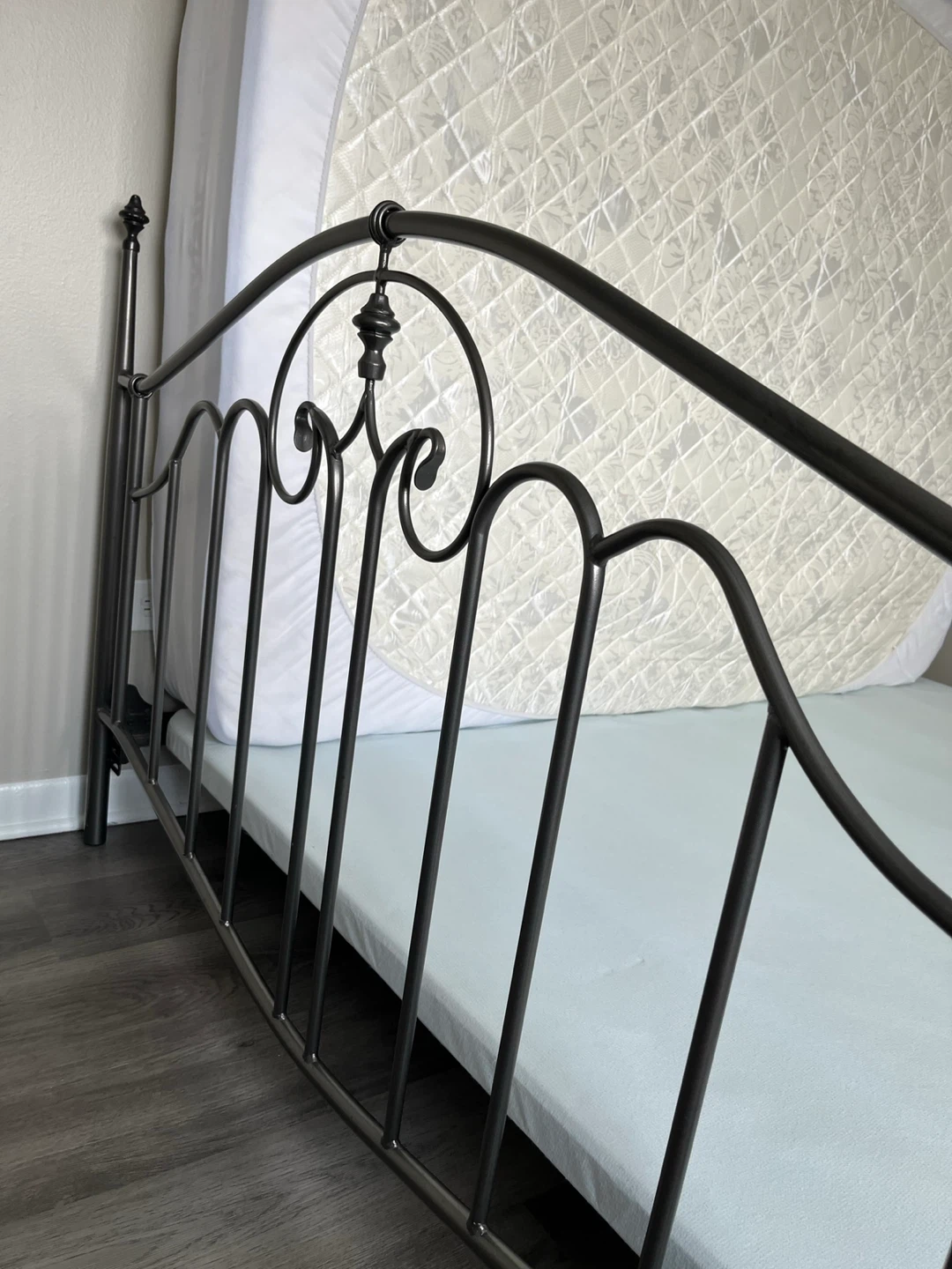 Metal Bed Frame - Full Size - photo 4