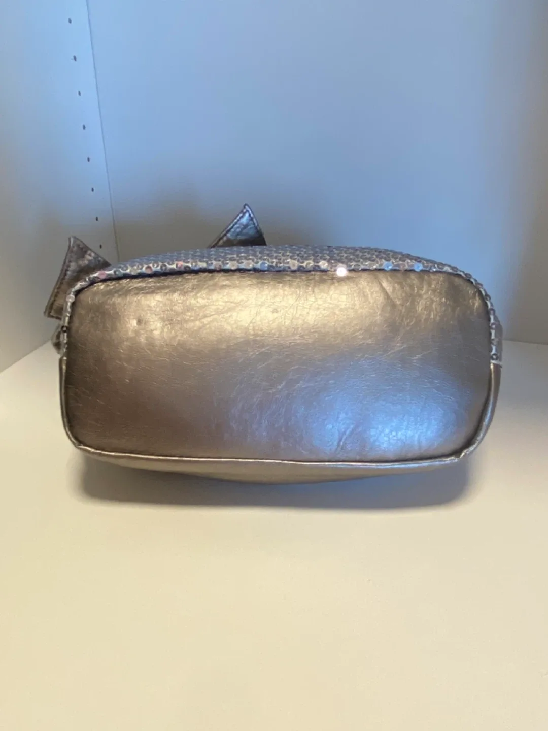 Like New Silver Sequin Handbag image indicator(3)