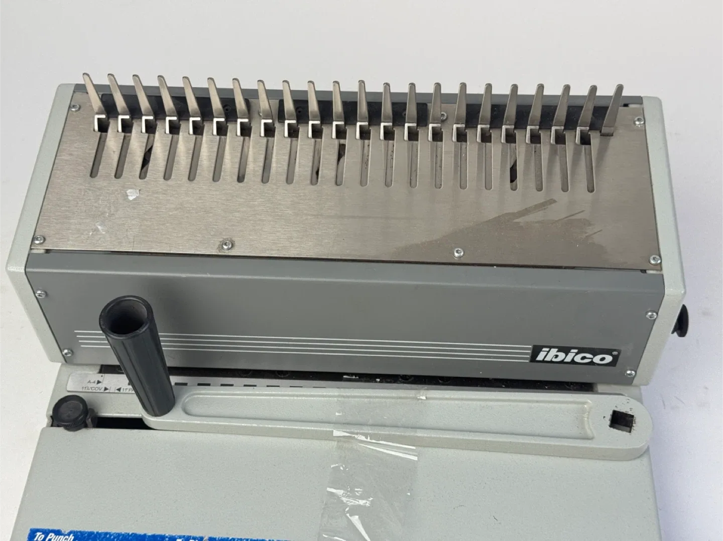 Ibico Ibimatic Comb Binding Machine image indicator(3)
