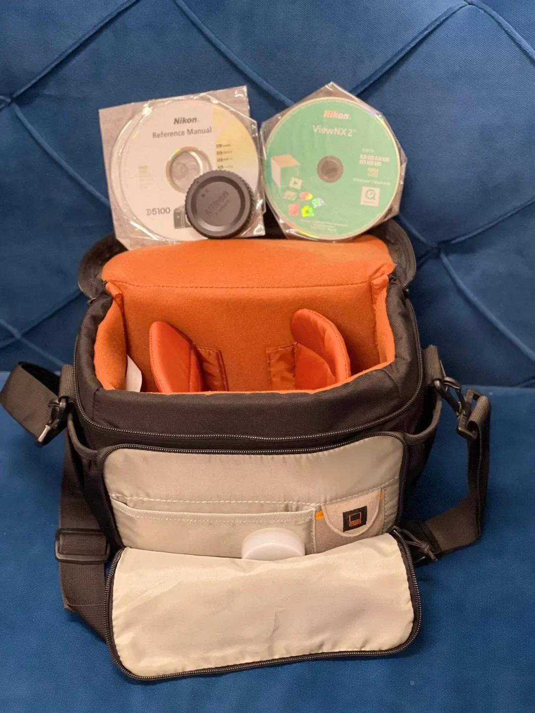 Nikon D5100 Digital Camera with Lens image indicator(2)