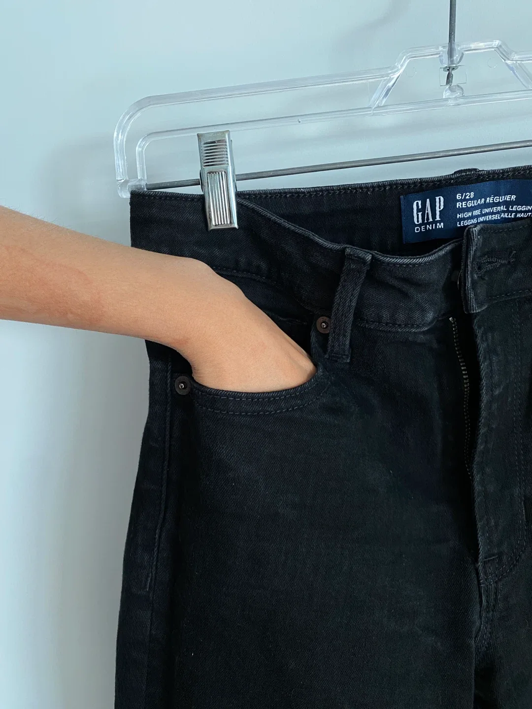 GAP High Rise Legging Jeans image indicator(2)