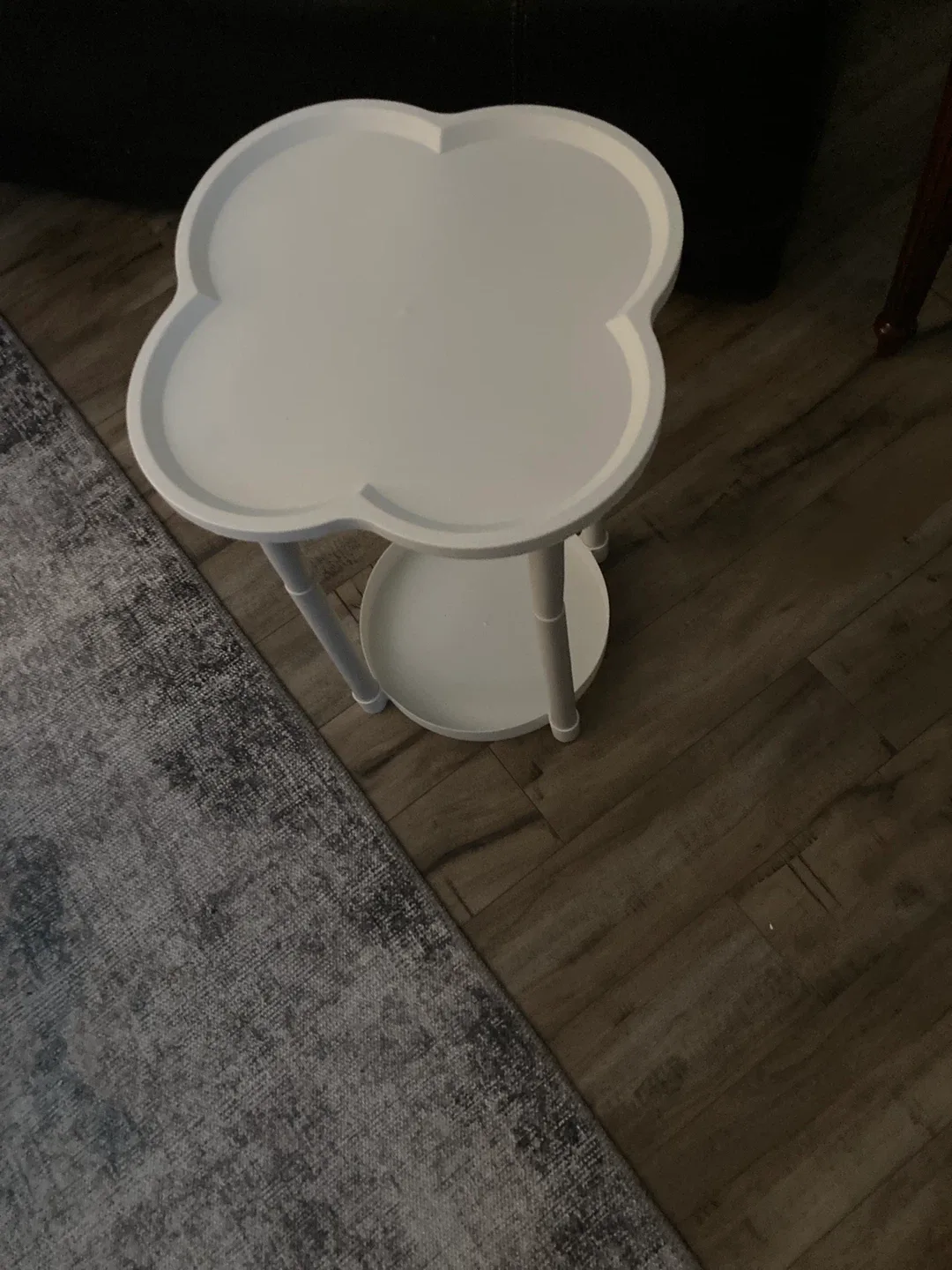 Matching Nightstand/side table image indicator(3)