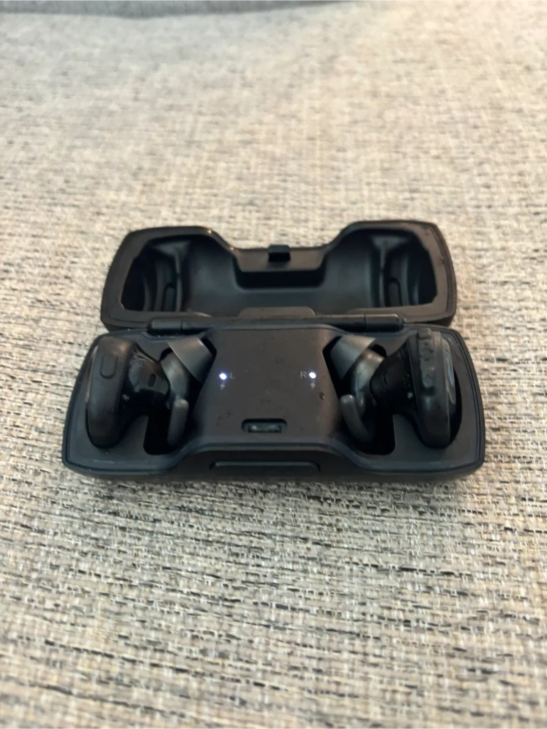 Bose QuietComfort Earbuds - Black image indicator(2)