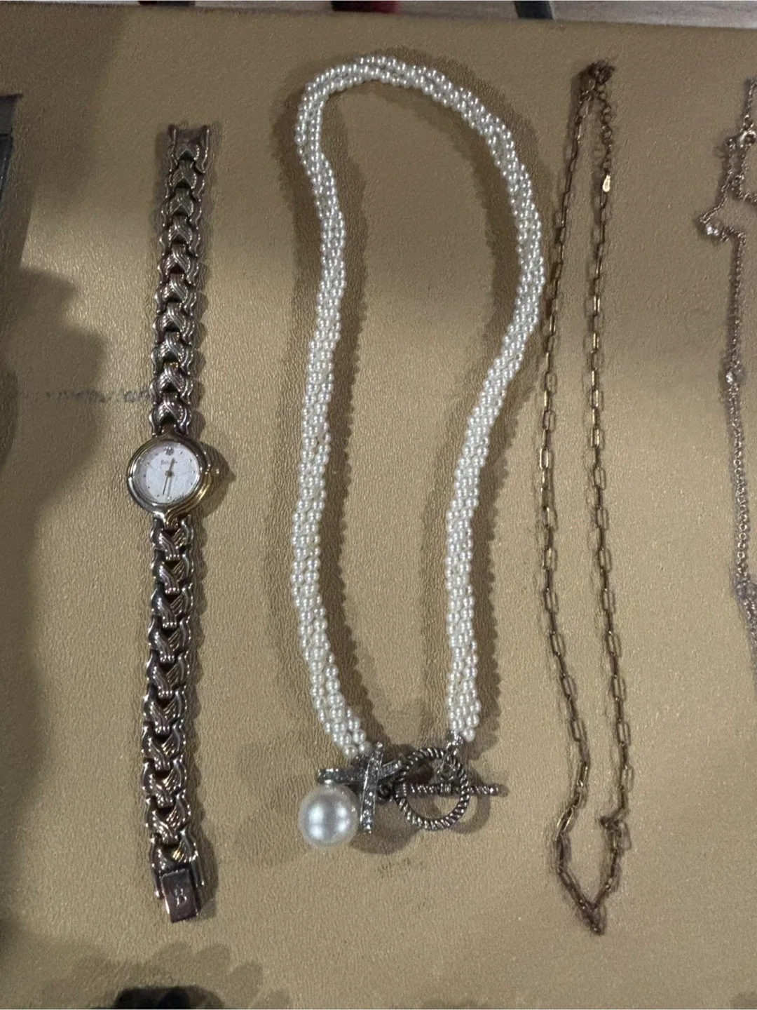 Assorted Necklaces and Jewelry thumbnail