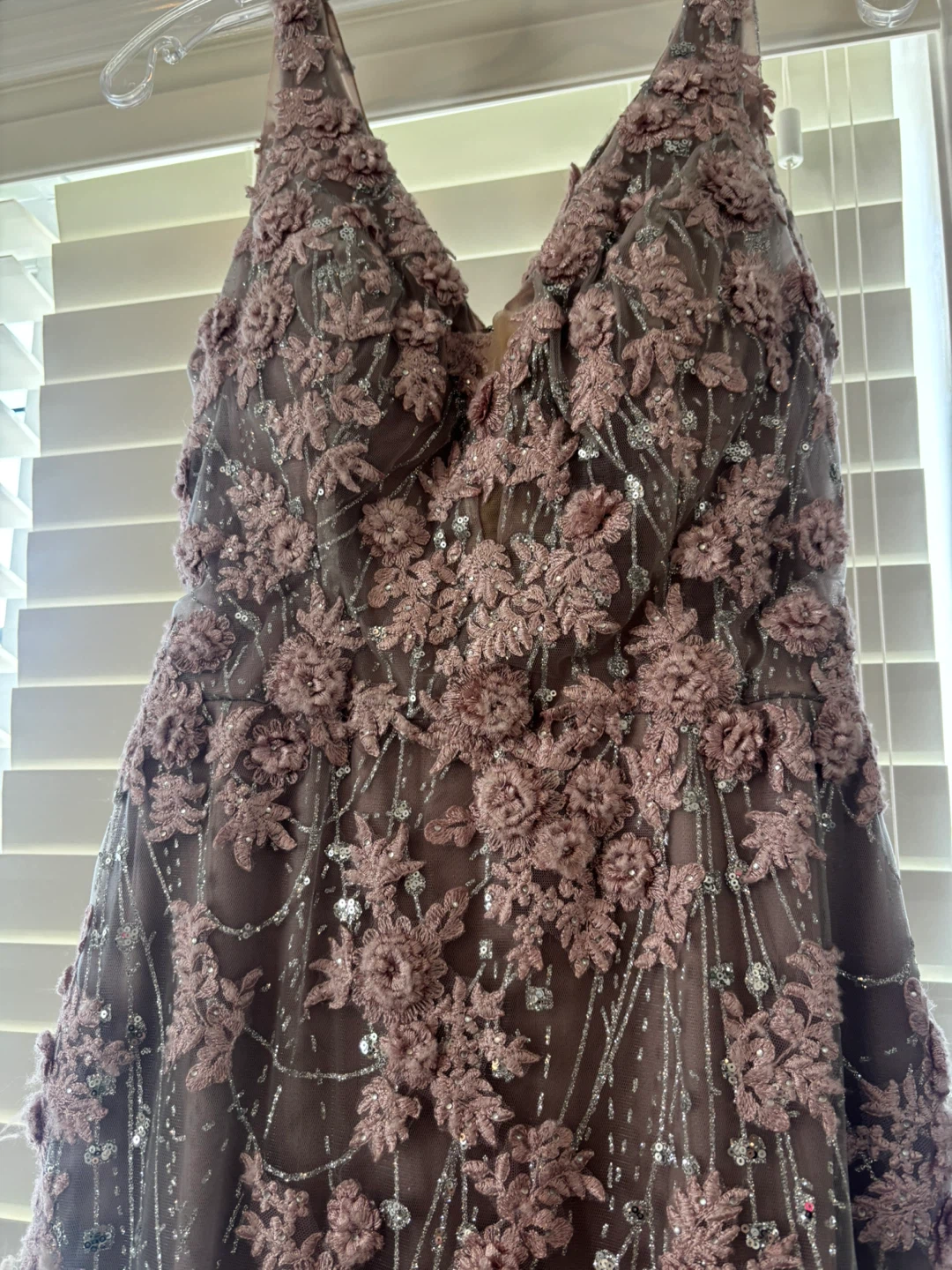 Floral Appliqué Formal Dress - photo 4