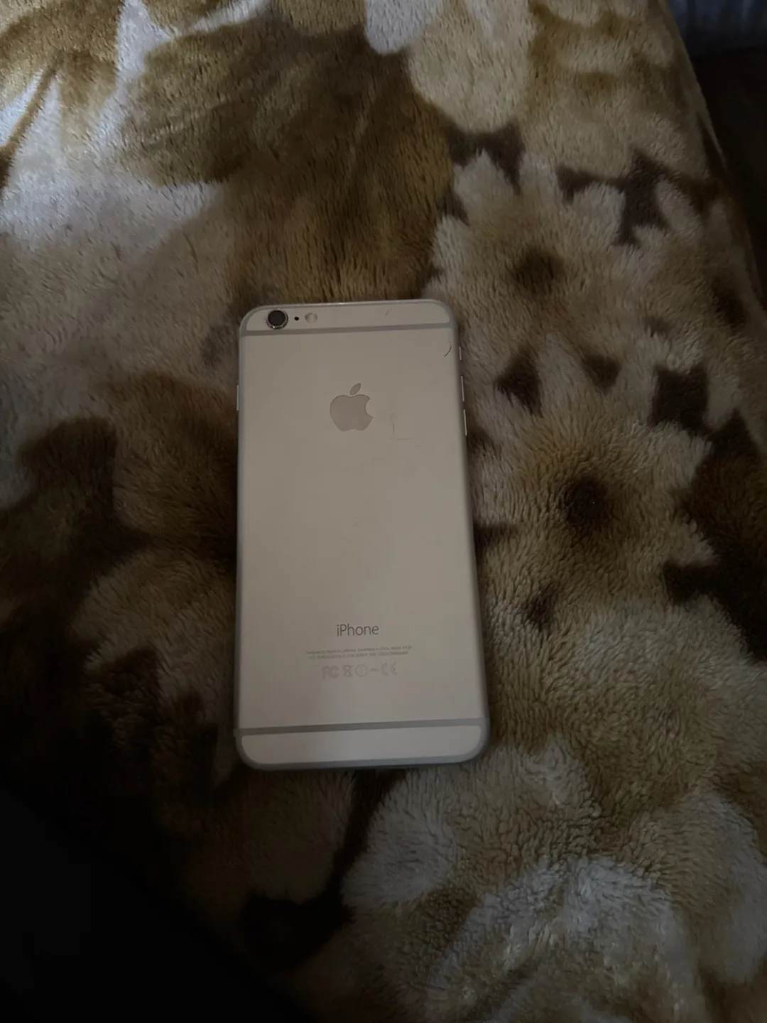 Apple iPhone 6s thumbnail