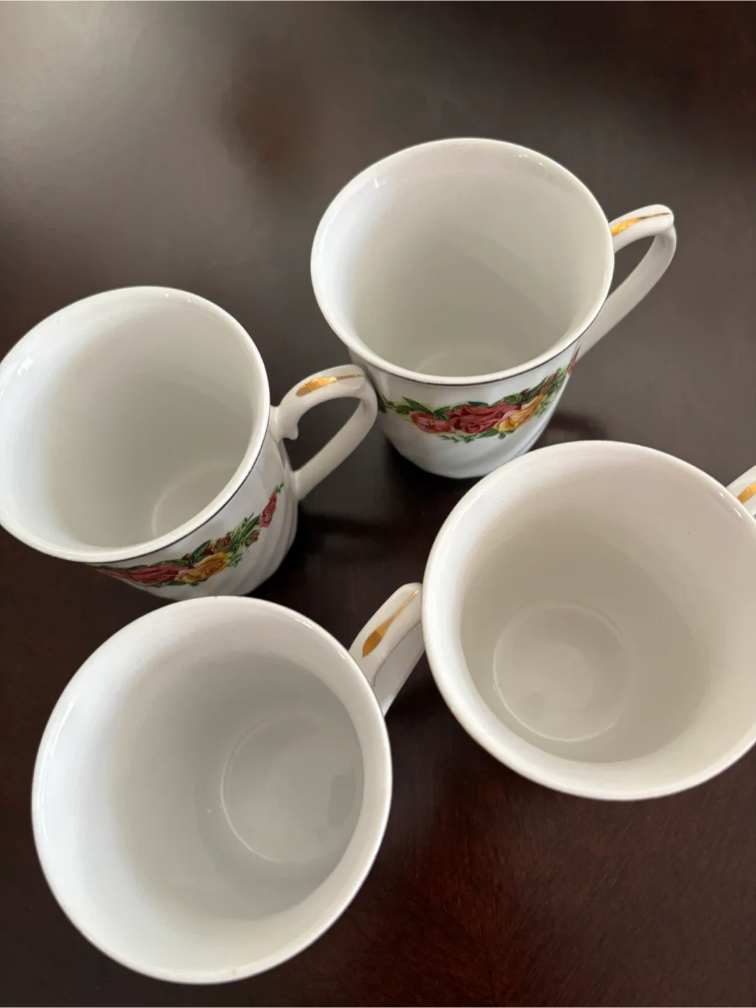 Regent China English Rose Mugs - Set of 4 image indicator(3)