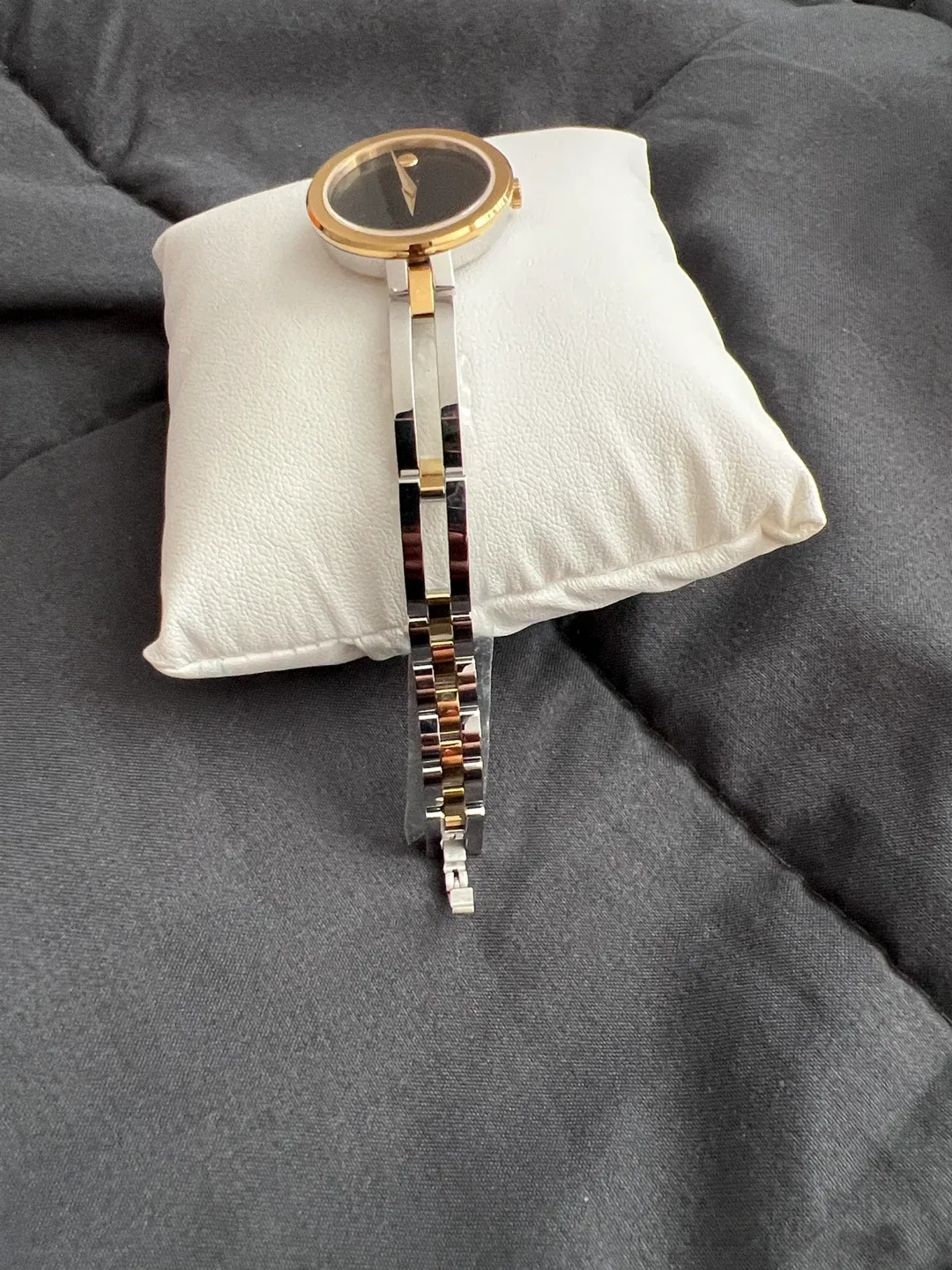 MOVADO ESPERANZO 2 tone women watch image indicator(5)