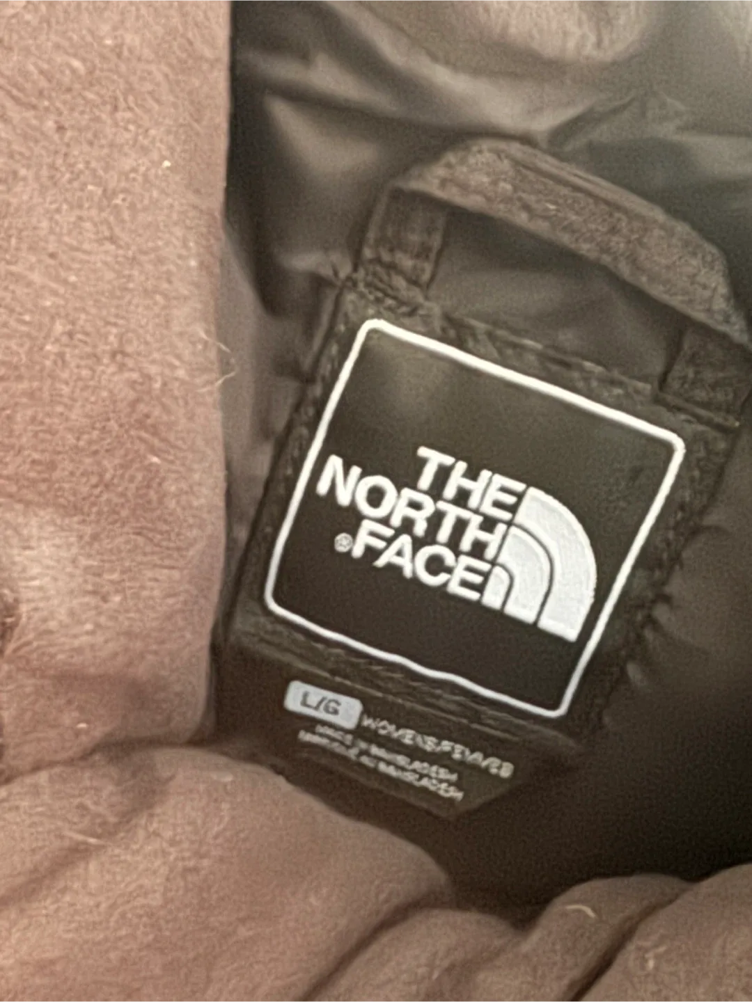 The North Face Black Puffer Jacket image indicator(9)