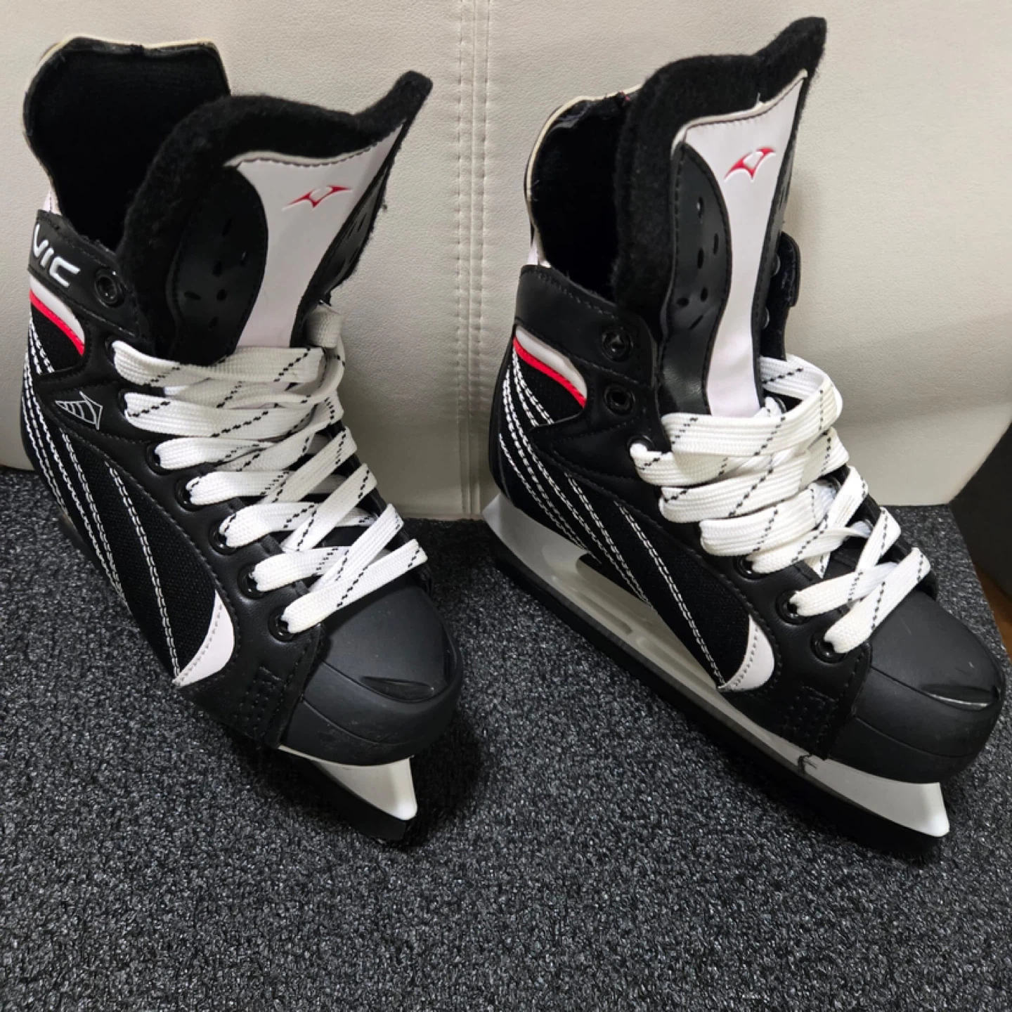 VIC Hockey Skates - Size 12 US