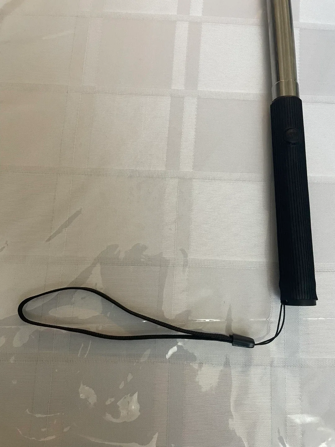 Handheld Selfie Stick with Wired Button 👍😀 image indicator(4)