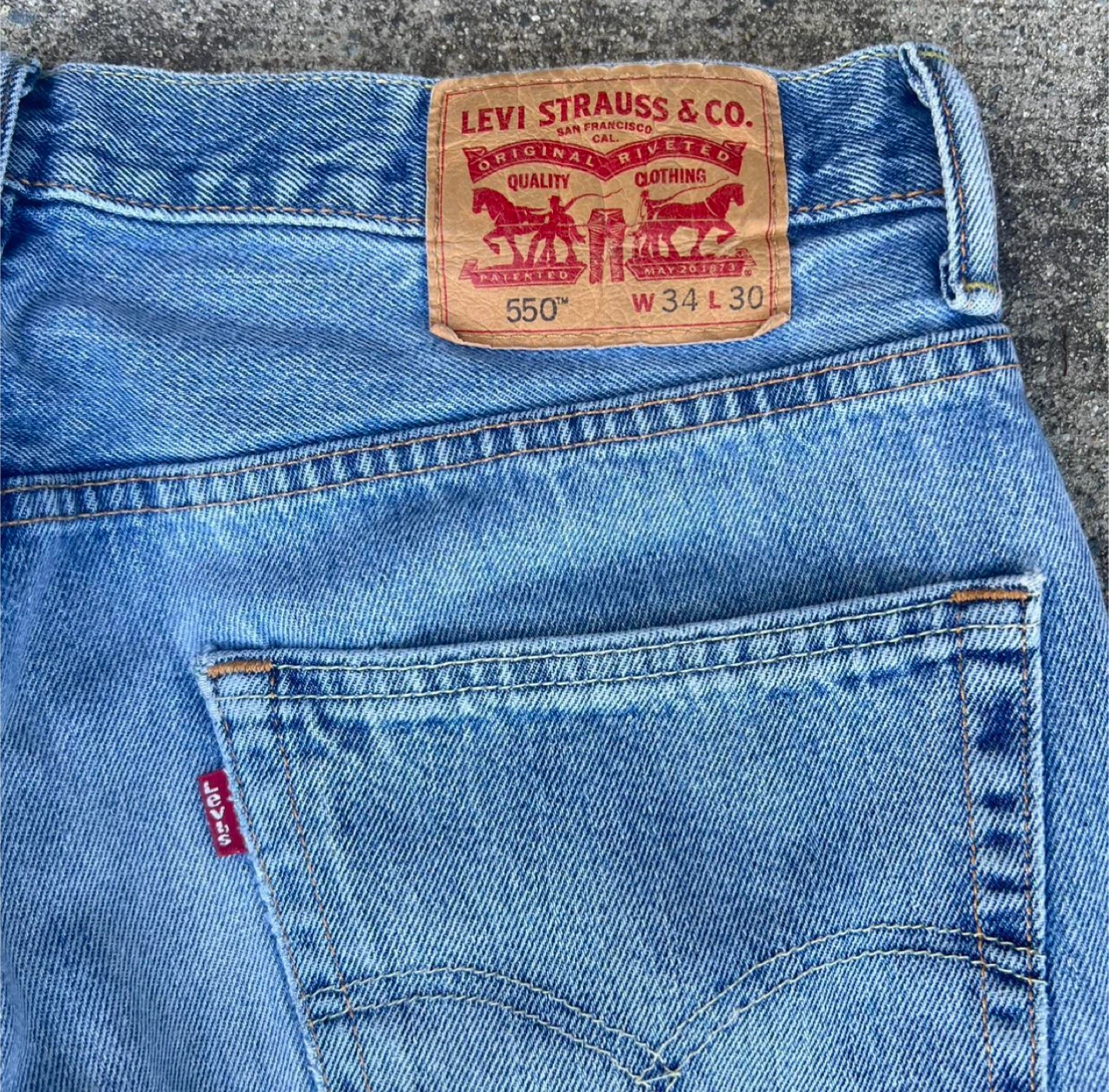 Baggy Levi's 550 Jeans - photo 3