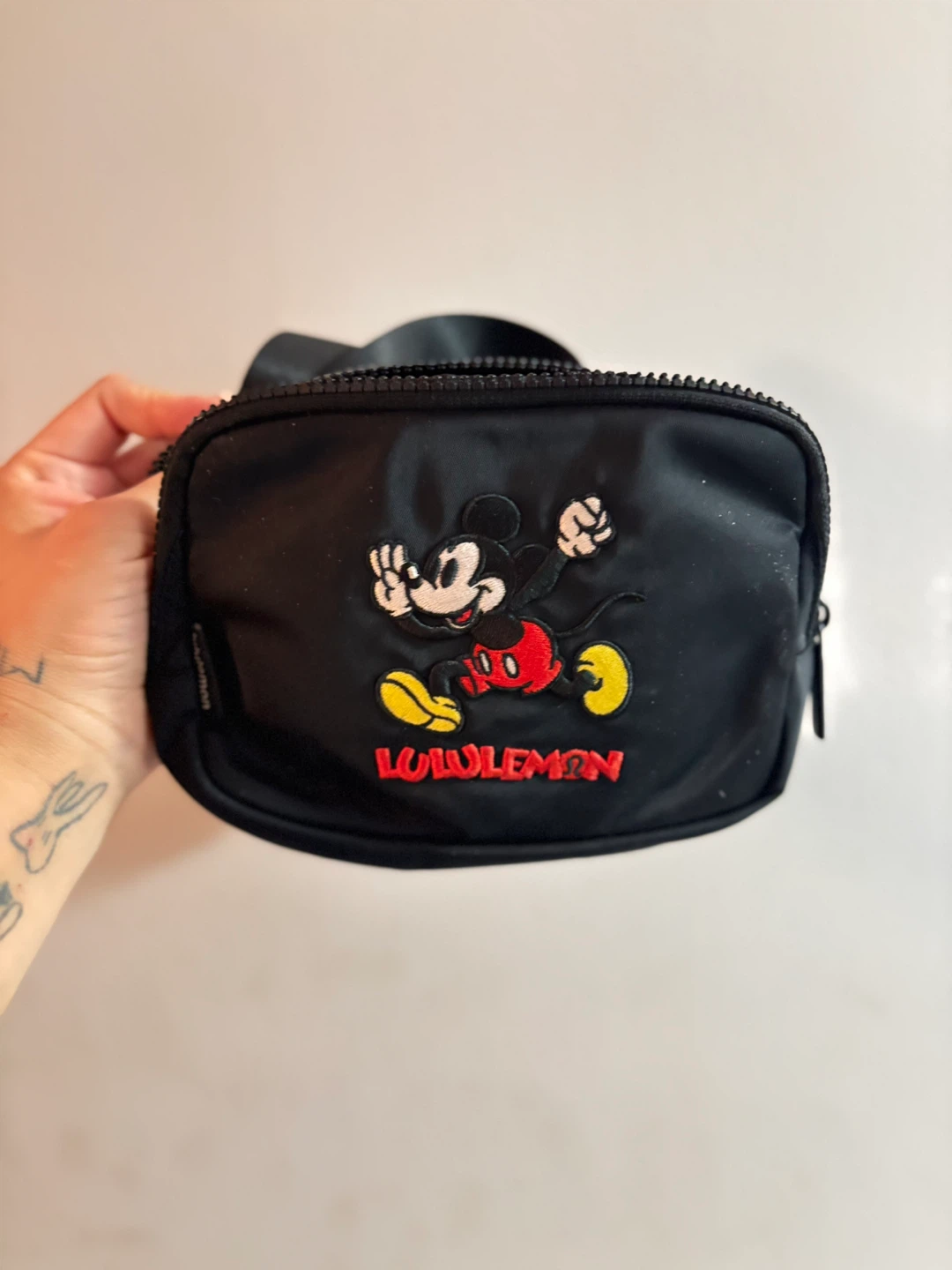 Lululemon Disney Everywhere Belt Bag 1L Mickey