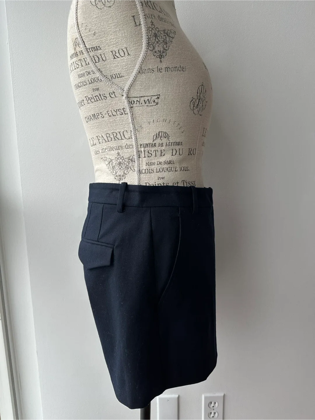 Theory Navy Blue Wool Shorts image indicator(2)