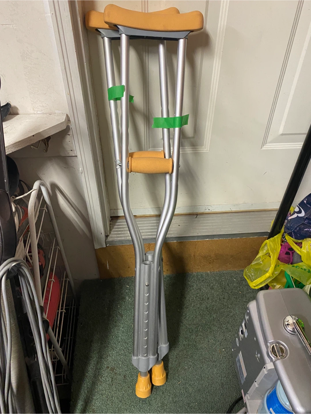 Adjustable Aluminum Crutches