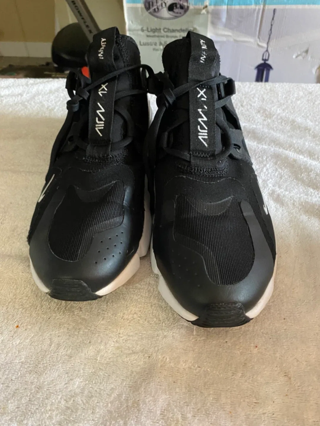 NIKE AIRMAX INFINITY MINT SIZE 12 image indicator(2)