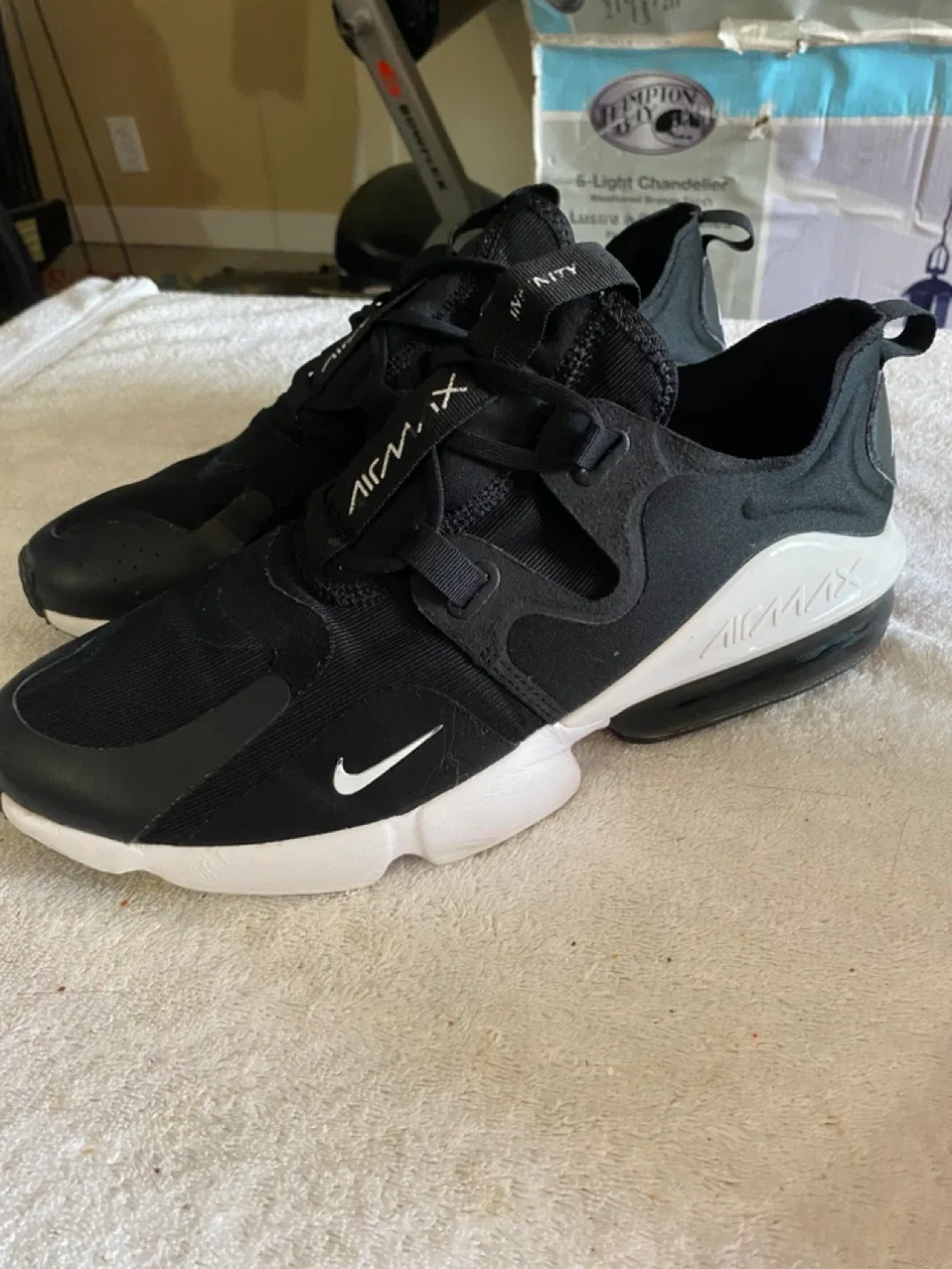 NIKE AIRMAX INFINITY MINT SIZE 12 image indicator(4)