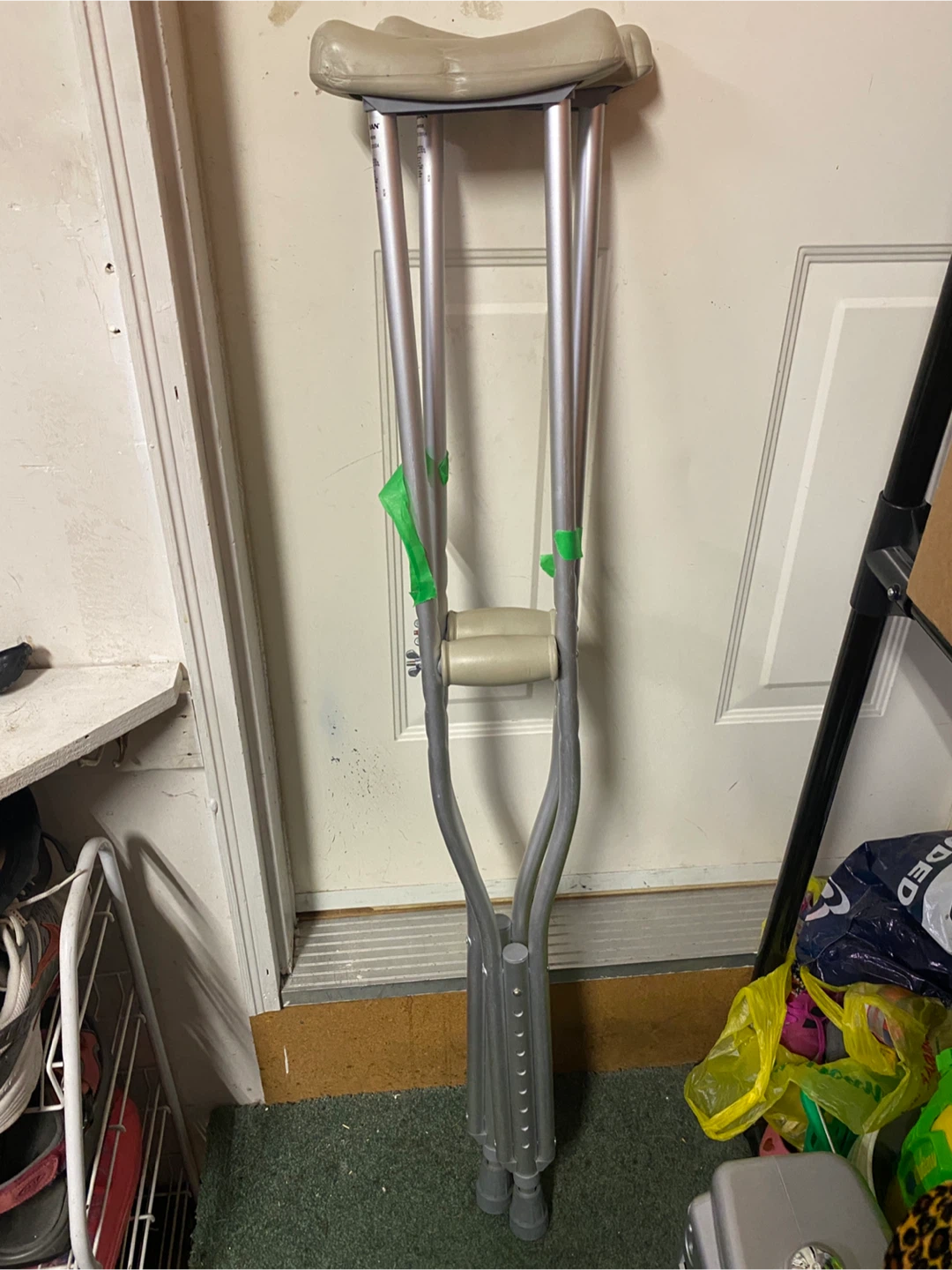Adjustable Aluminum Crutches