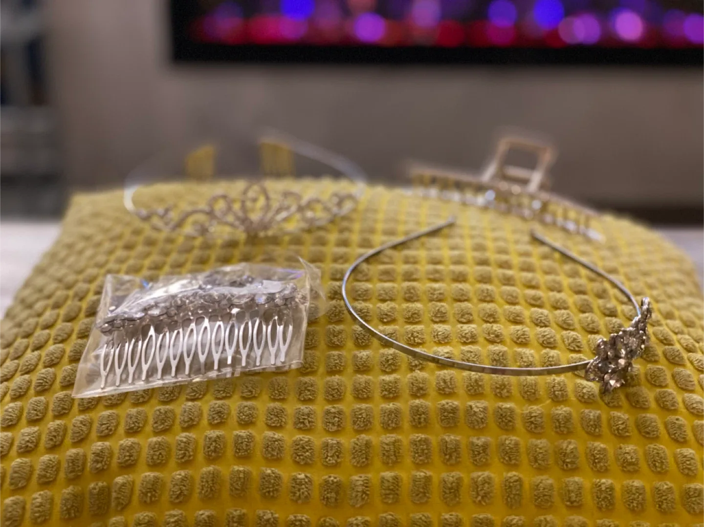 Hair Accessories - Pins, Combs, Clips, Headbands image indicator(8)