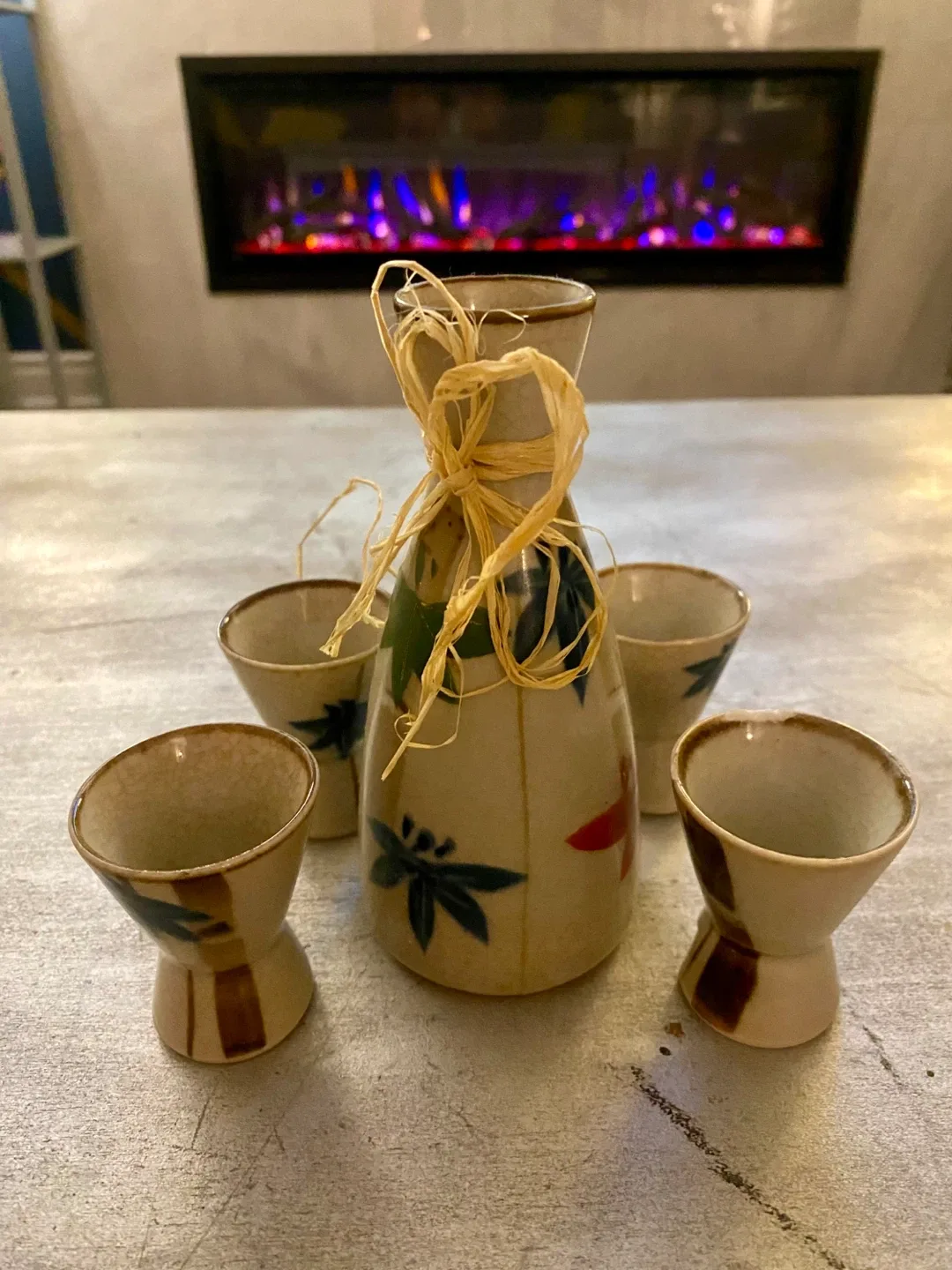 Sake Set with Carafe and 5 Cups image indicator(2)
