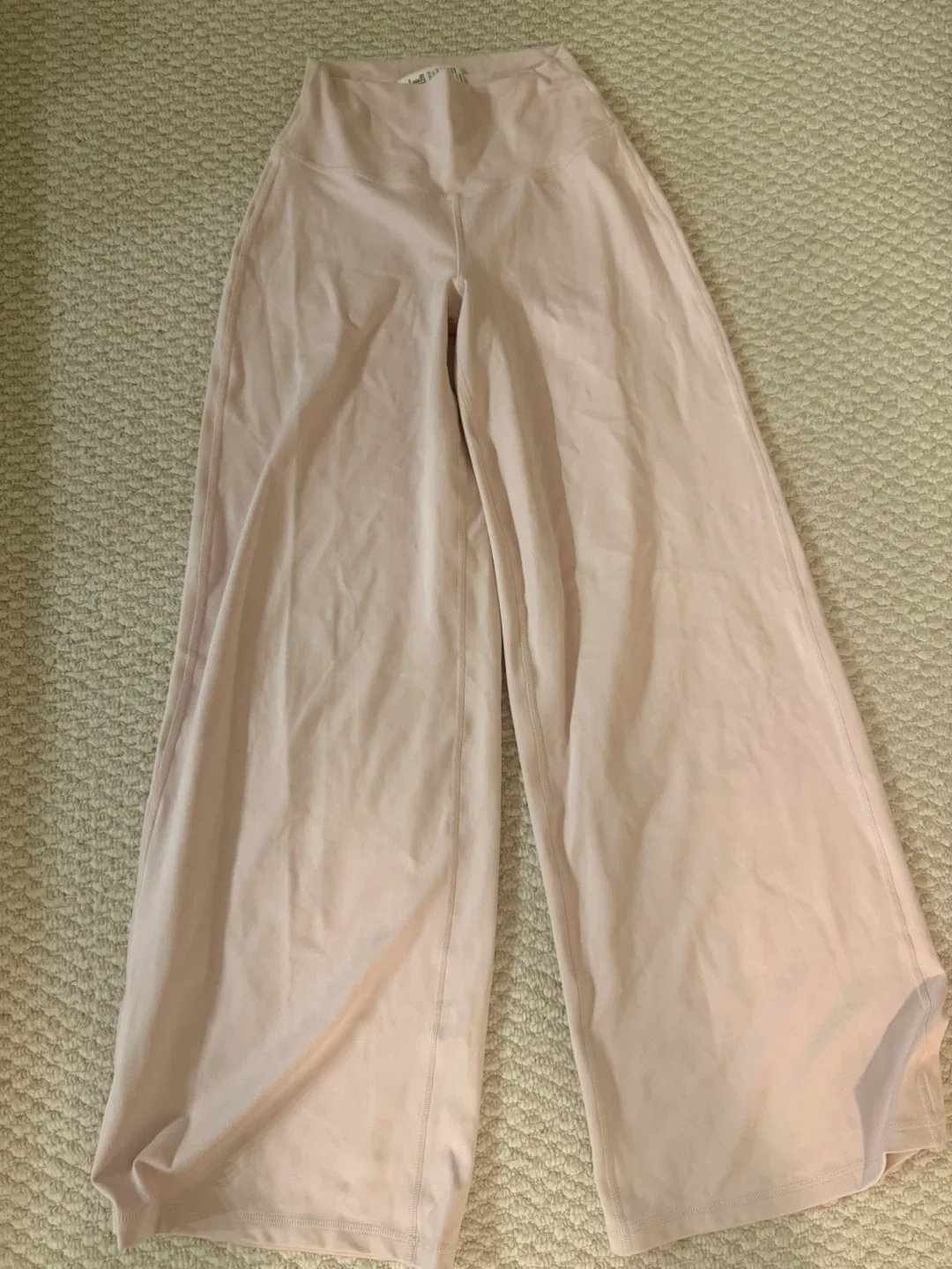 Gilly Hicks baby pink yoga pants - Size Small thumbnail