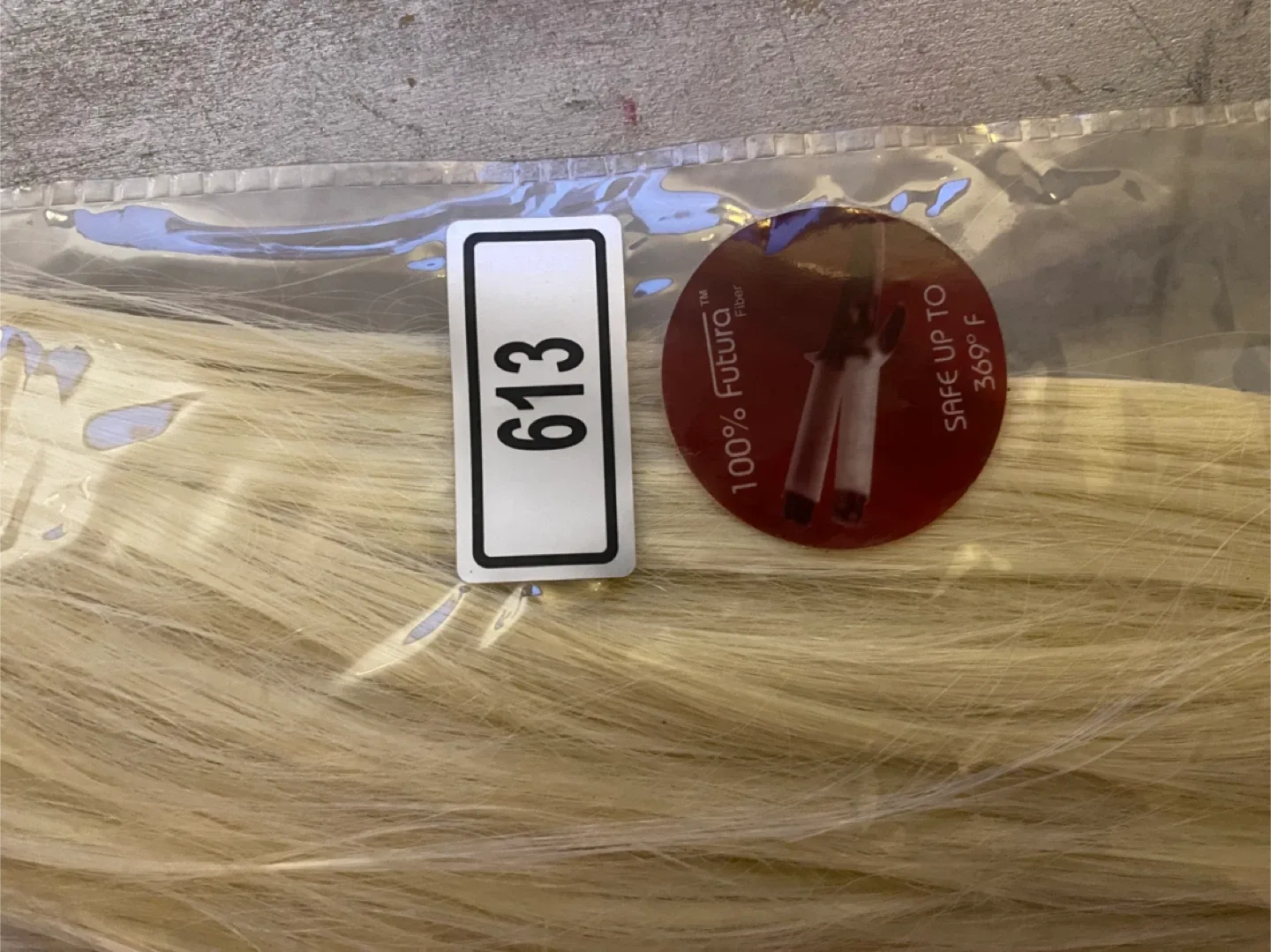 Hair Extensions: Mist Fashion, Remy, Beverly Johnson image indicator(4)