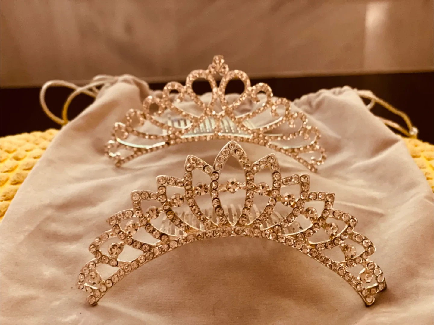 Selection of Tiaras and Crowns image indicator(2)