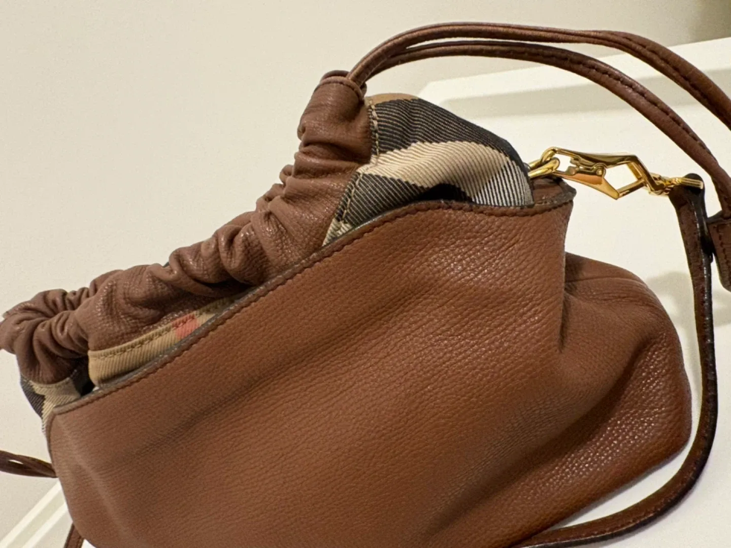 Burberry Brown Leather Drawstring Bucket Bag image indicator(3)