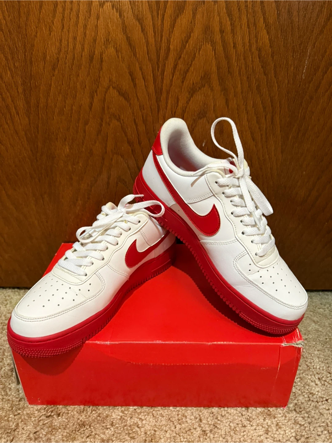 Nike - Air Force 1 Low 'White Red Sole'