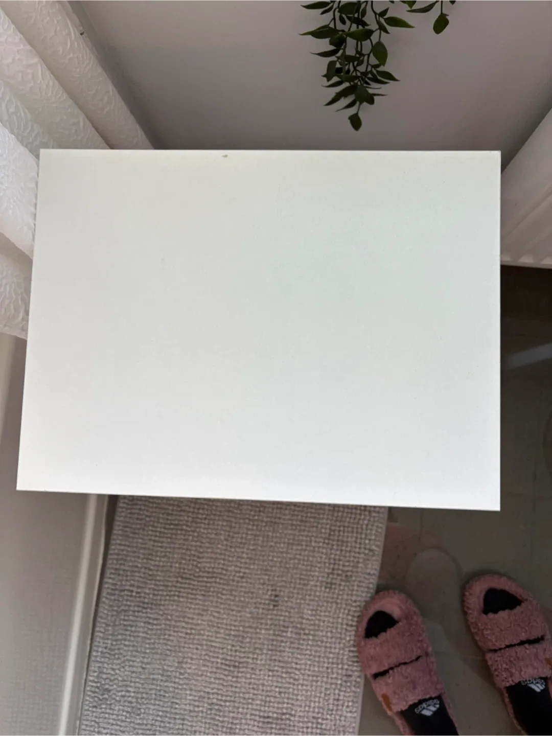 White Shelf Unit image indicator(3)