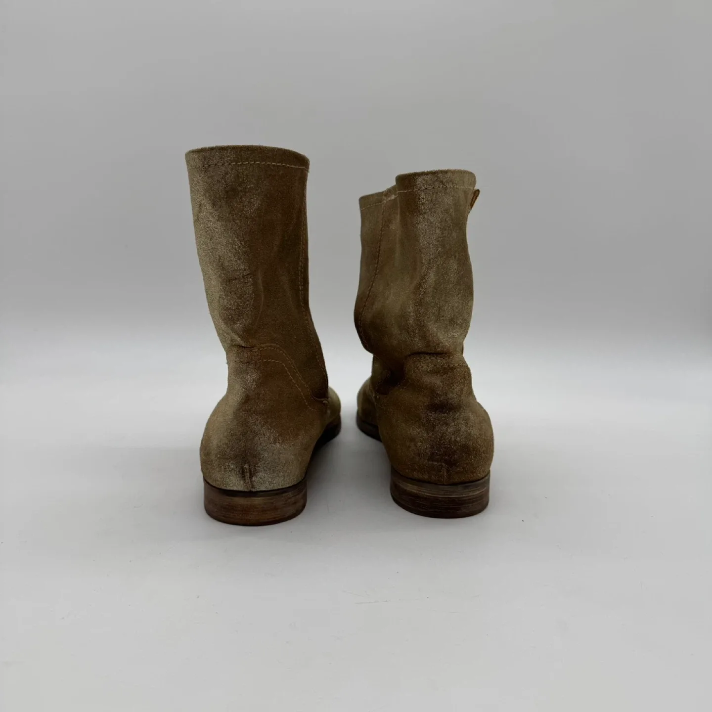 ALDO Gold Suede Ankle Boots - Women's Size 8.5 (EUR 39, UK 6) image indicator(3)