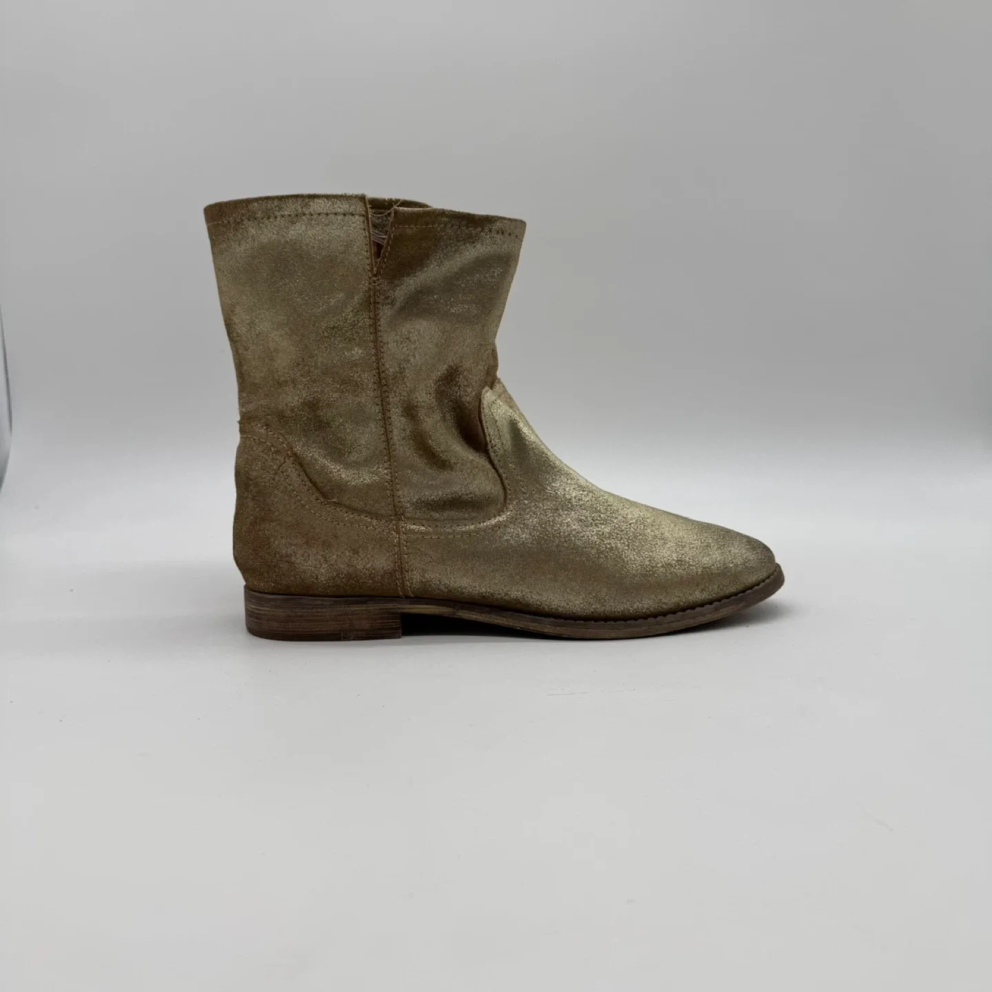 ALDO Gold Suede Ankle Boots - Women's Size 8.5 (EUR 39, UK 6) image indicator(4)