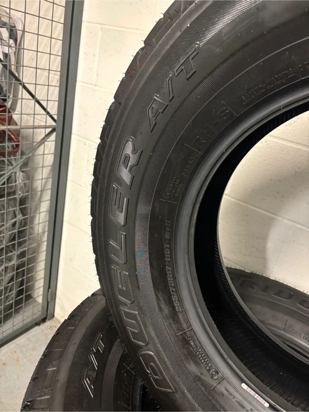 Bridgestone Dueler A/T 255/75R17 Tires - Set of 5 image indicator(6)