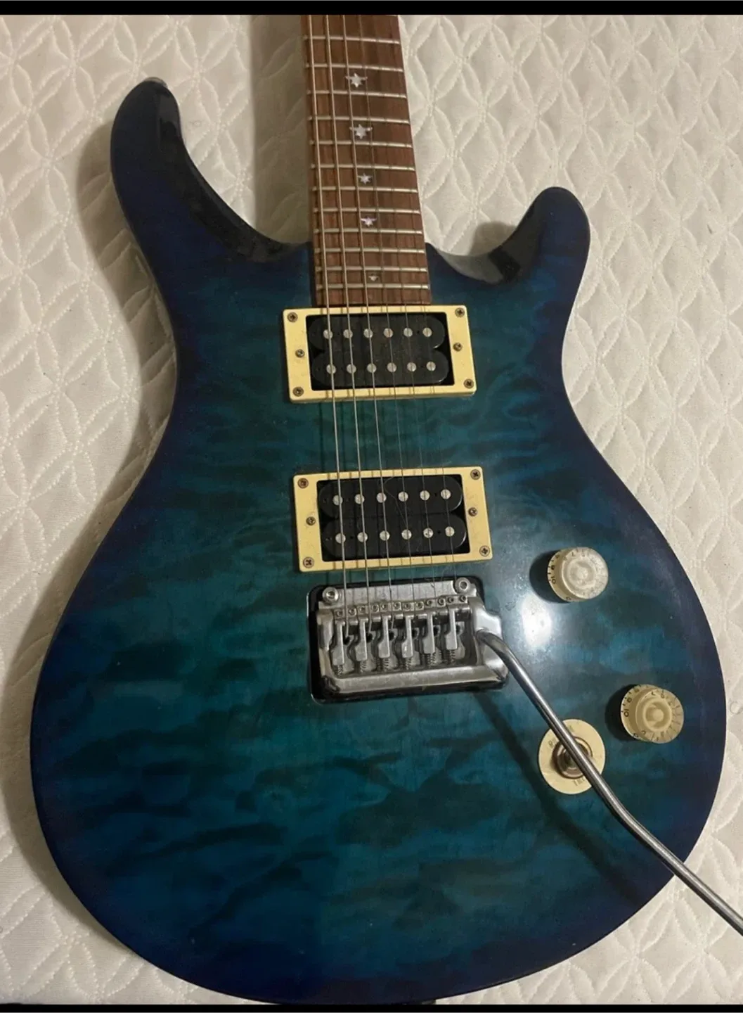 Dillion Electric Guitar - Blue image indicator(4)