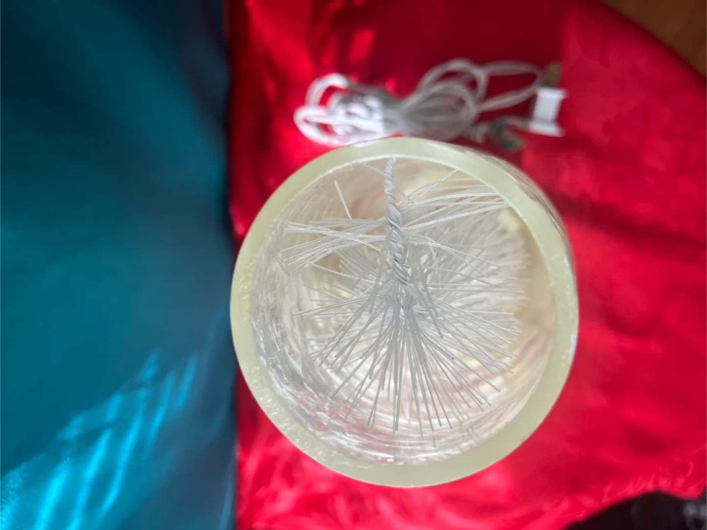 Retro Birch Tree Themed Vase Lamp with Cardinals & Deer image indicator(3)